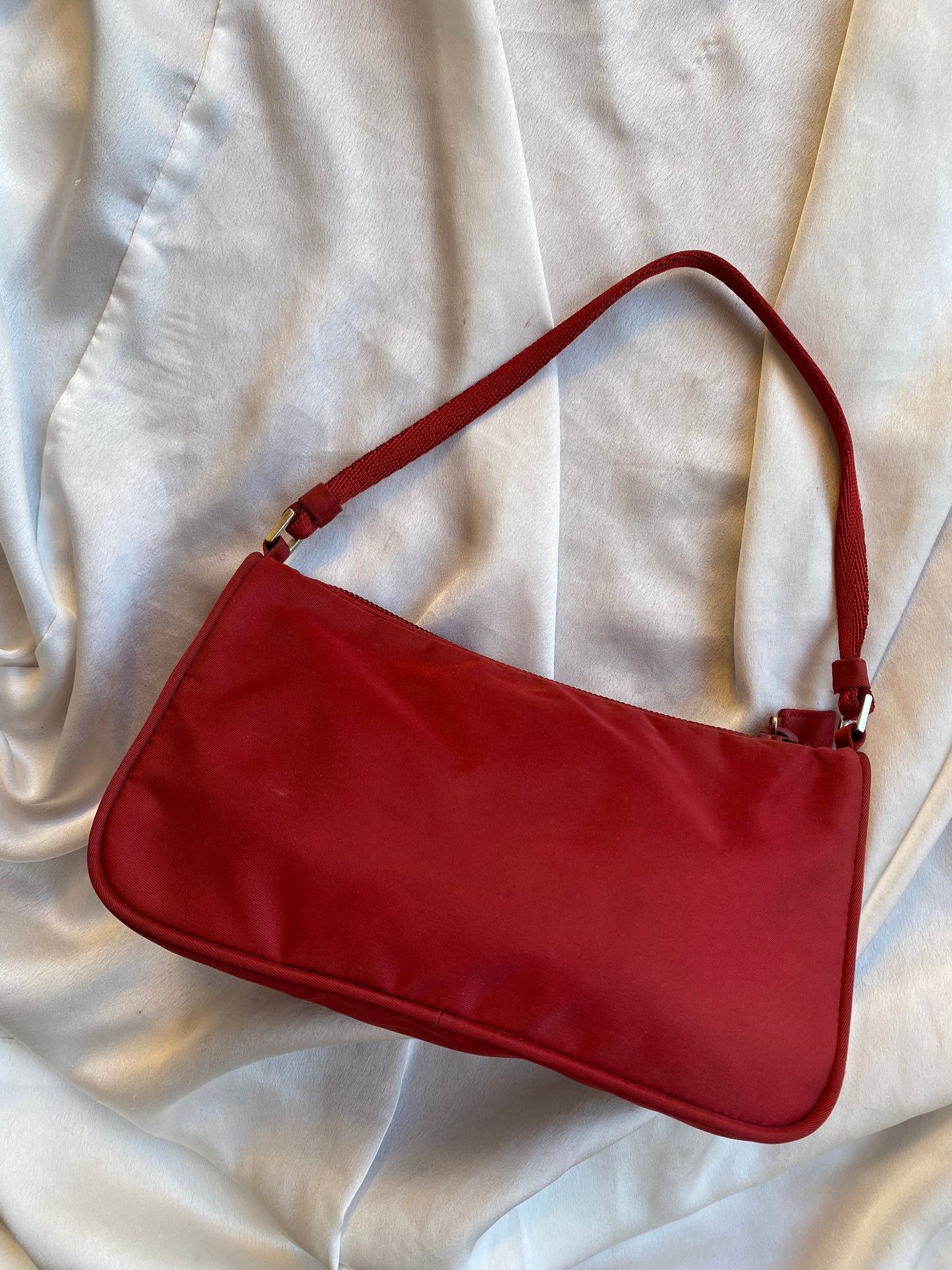 Prada hobo 2002 red
