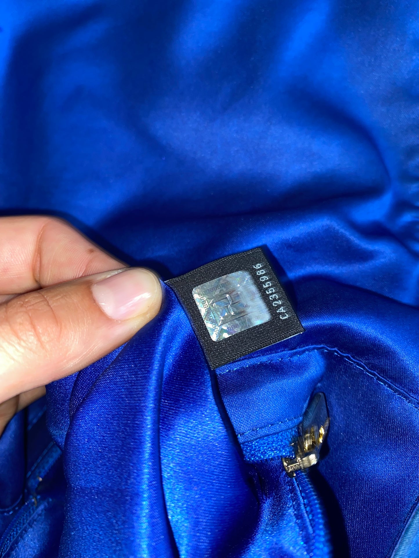 Fendi mamma baguette jumbo in pelle blu marble