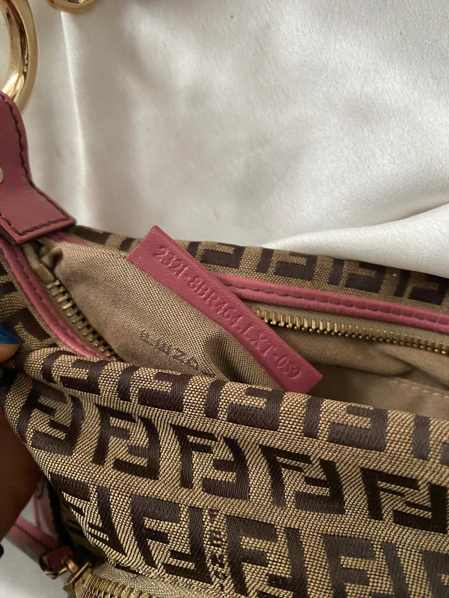 Fendi chef pocket monogram zucchino beige e rosa