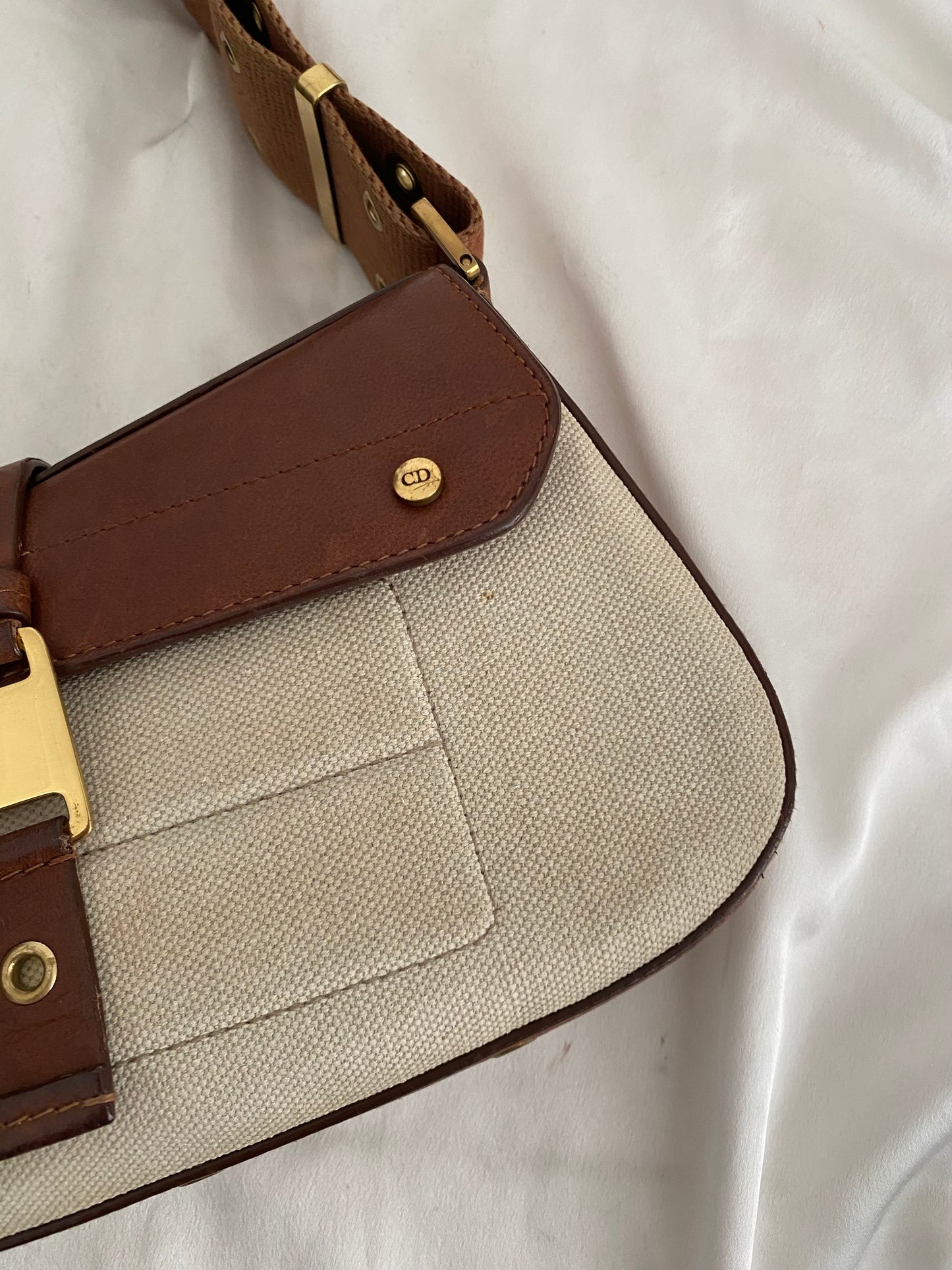 Dior columbus street chic beige