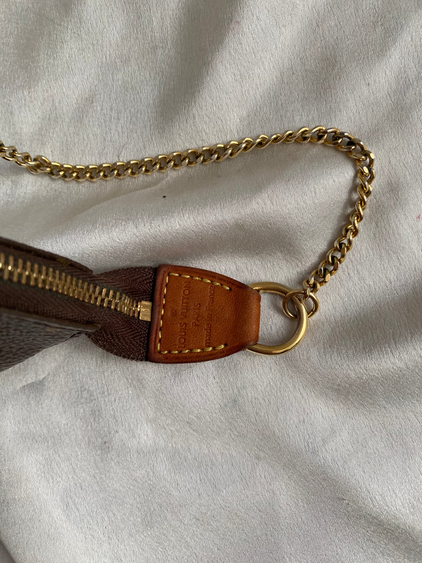 Louis Vuitton mini pochette accessoire monogram