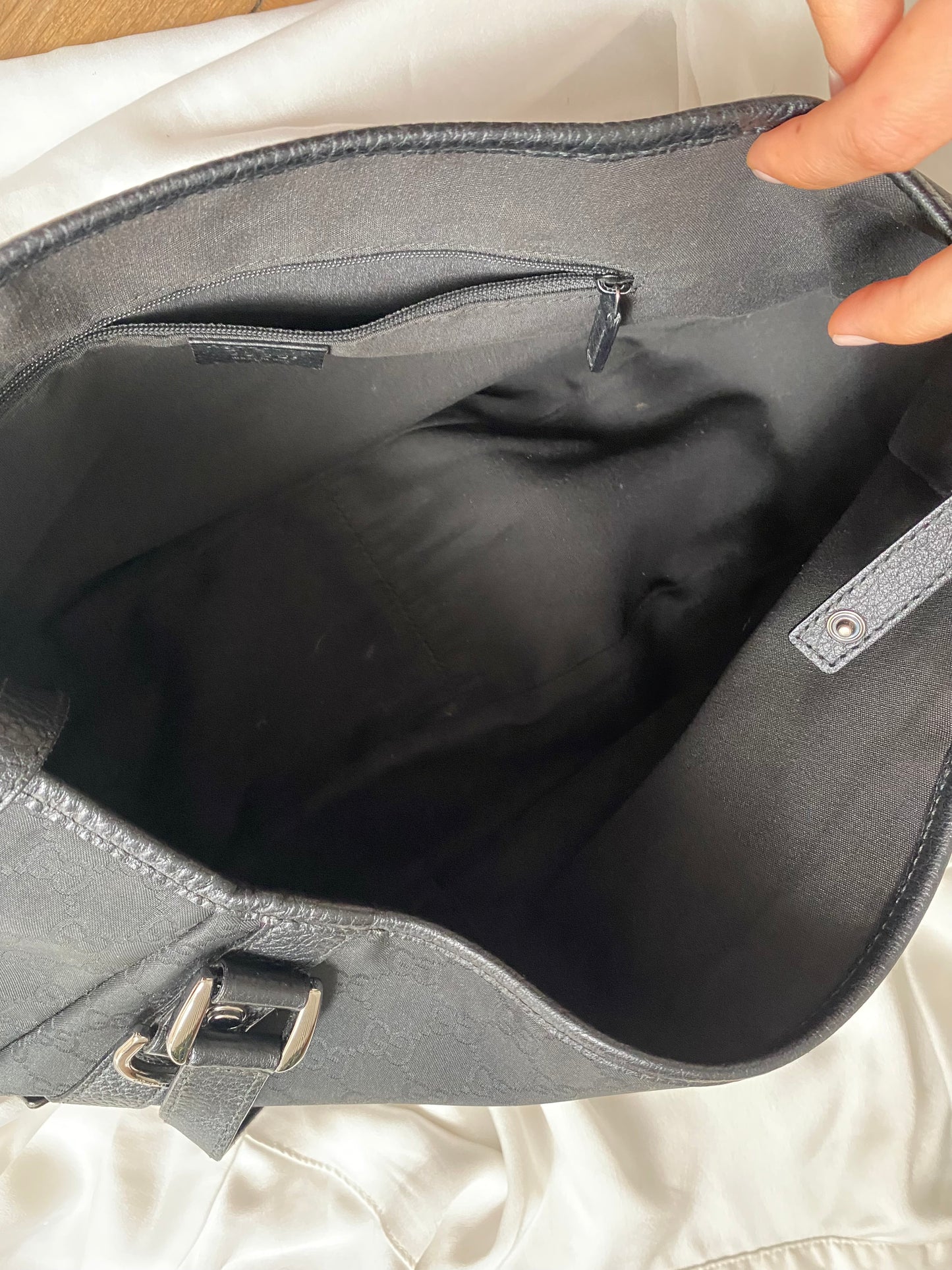 Gucci Abbey monogram black