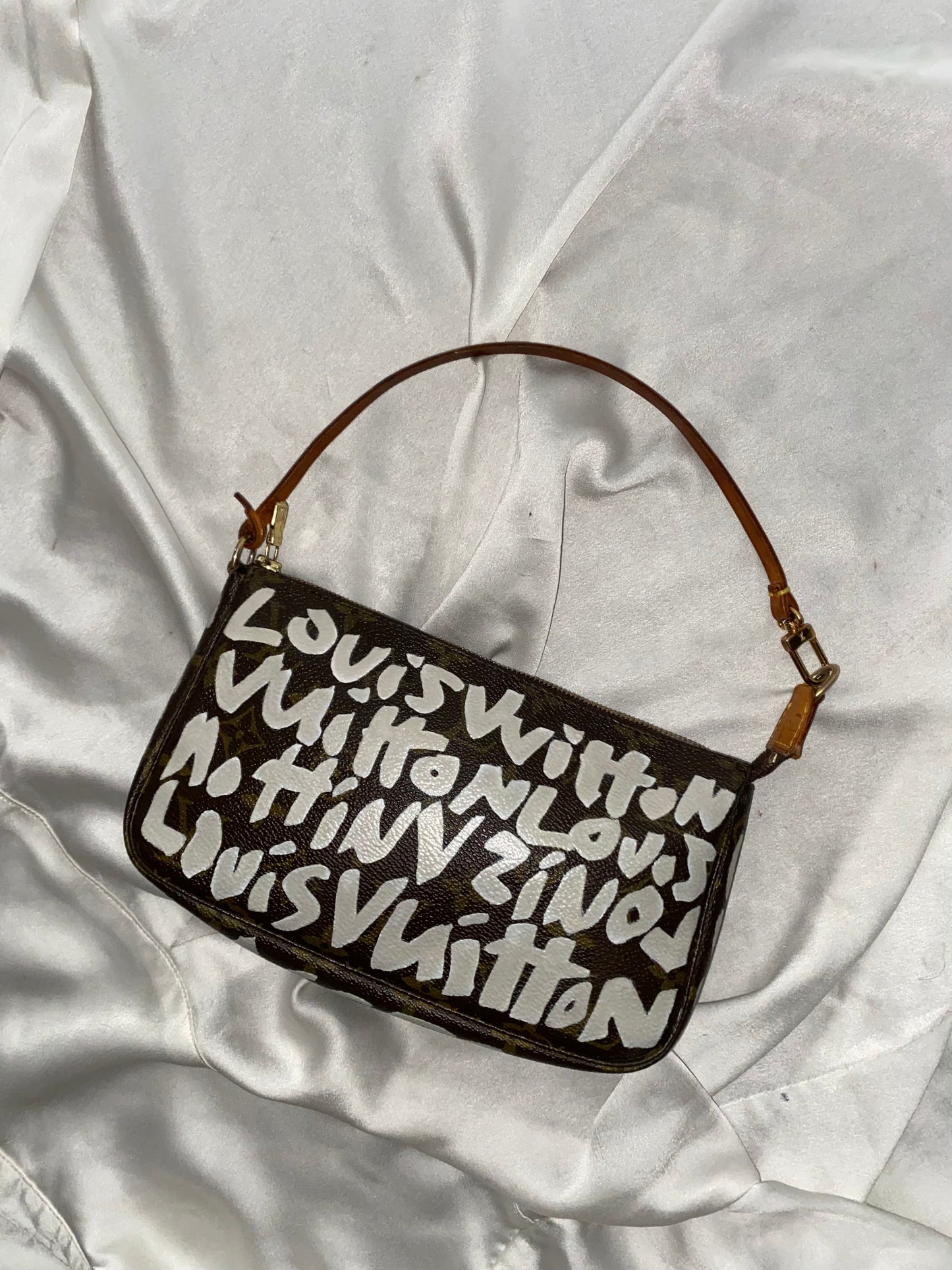Louis Vuitton x Stephen Sprouse pochette accessoire white graffiti