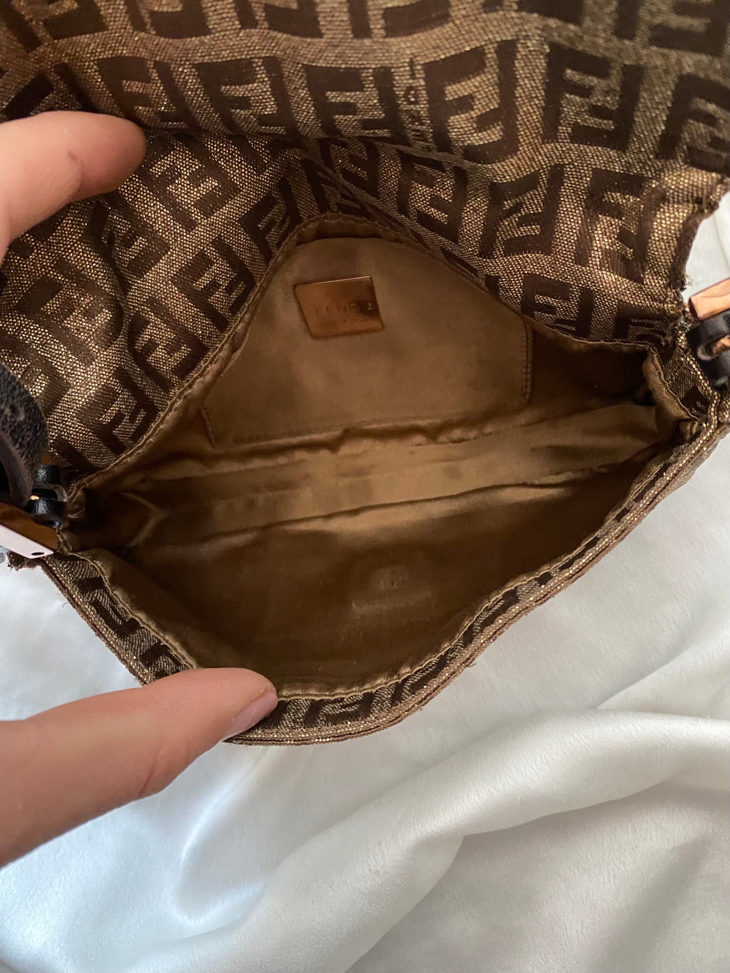 Fendi mini baguette oro brillante monogram zucchino