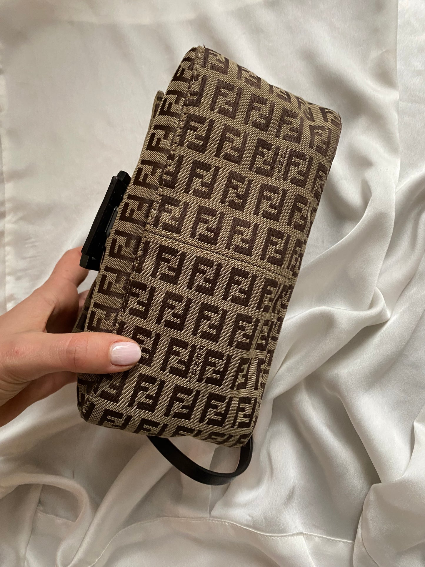 Fendi mini mamma monogram zucchino beige