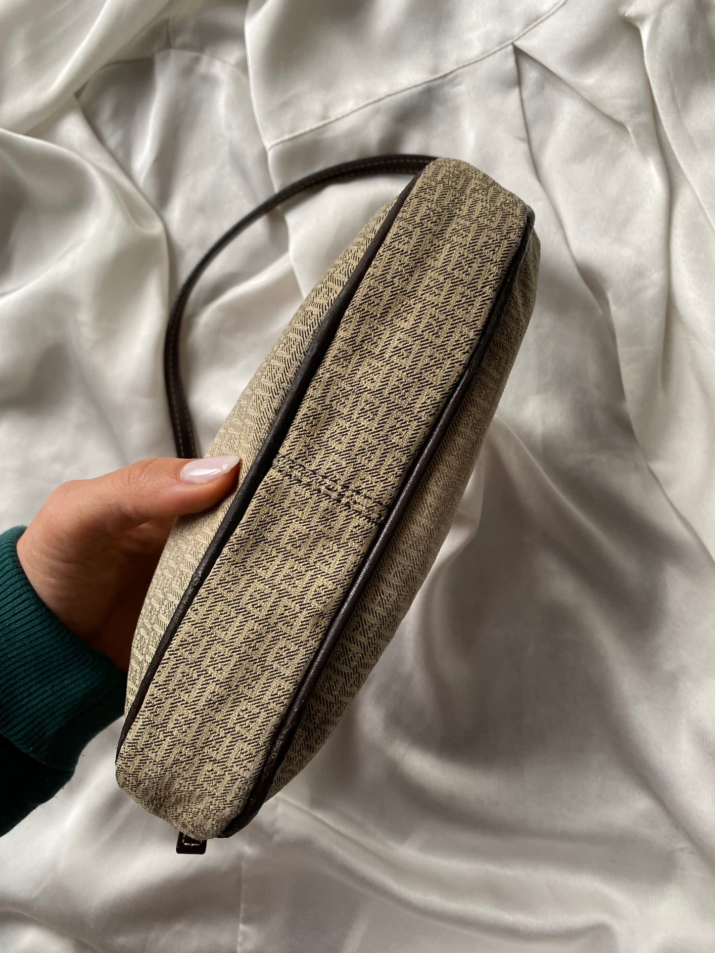 Fendi baguette half moon faded beige