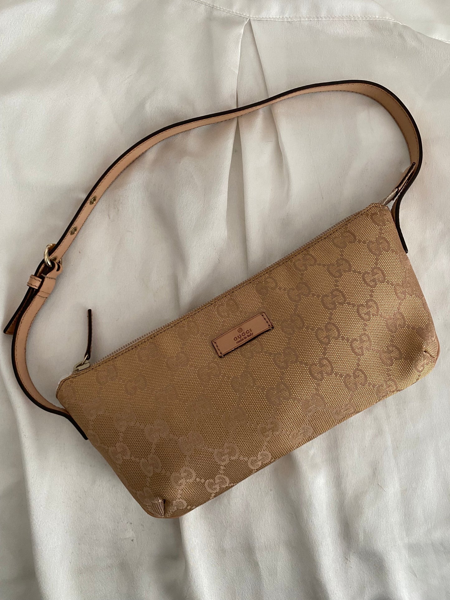 Gucci pretty boat oro rosa