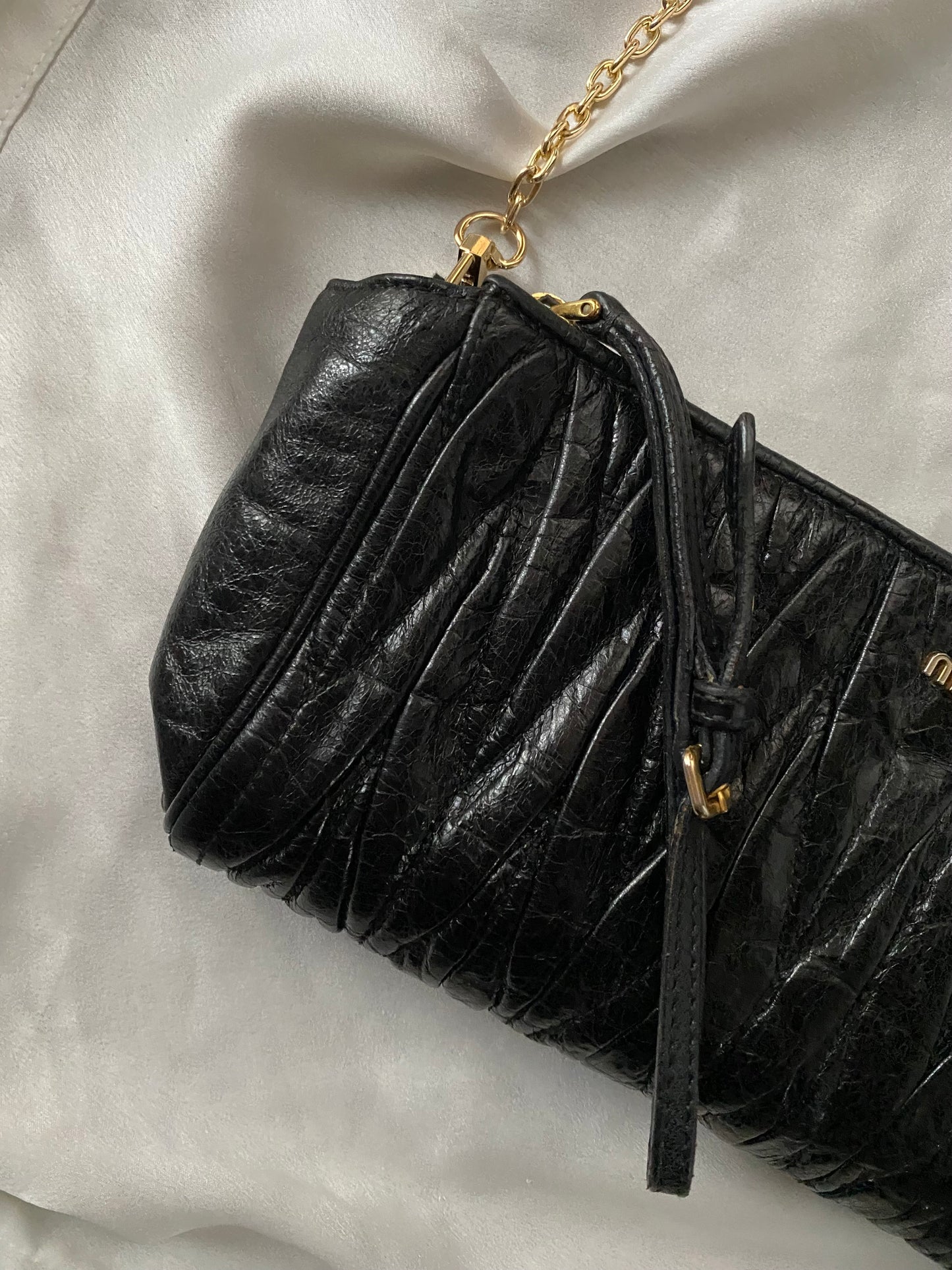Miu miu pochette matelasse nera con dustbag
