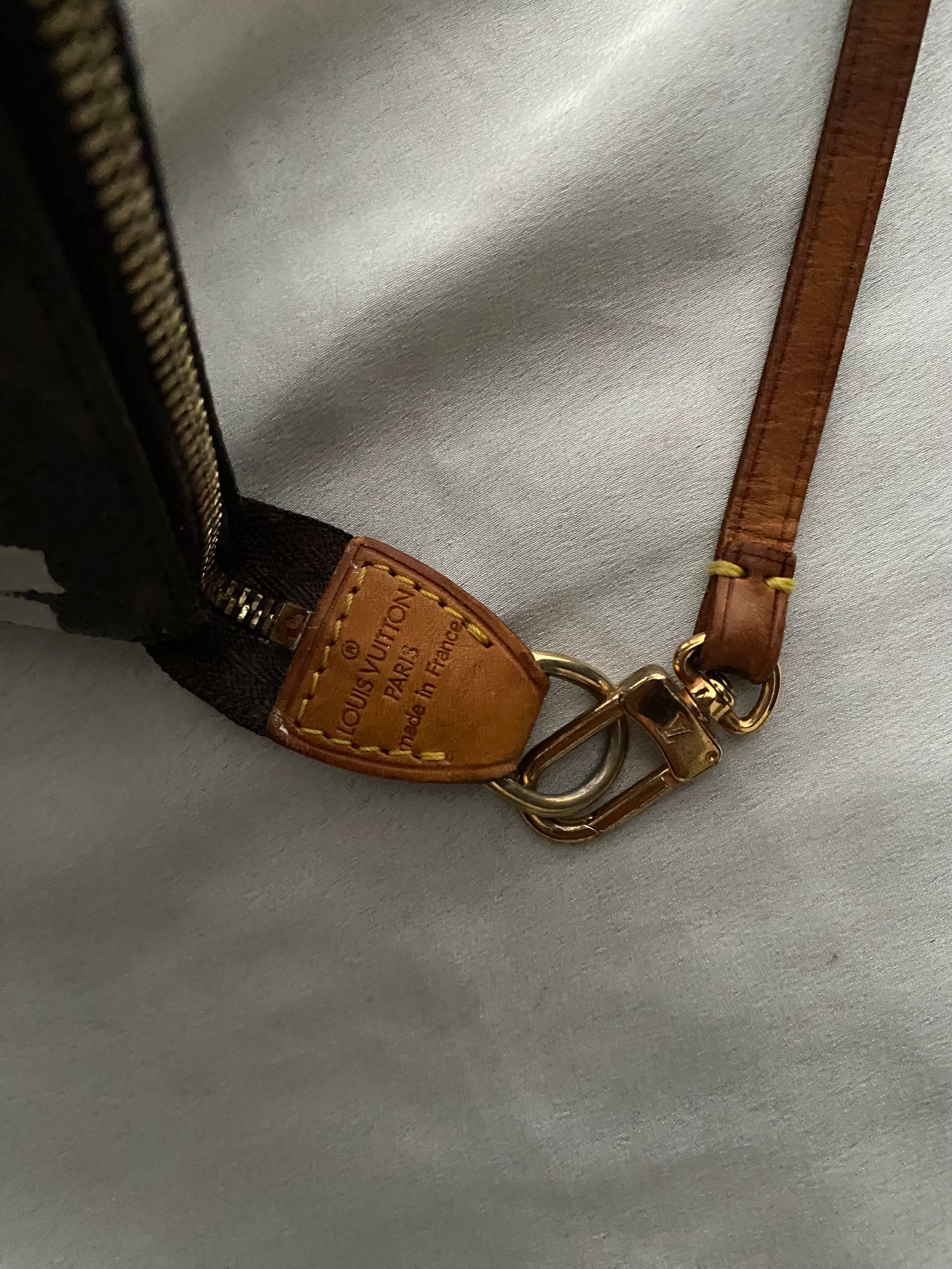 Louis Vuitton x Stephen Sprouse pochette accessoire white graffiti
