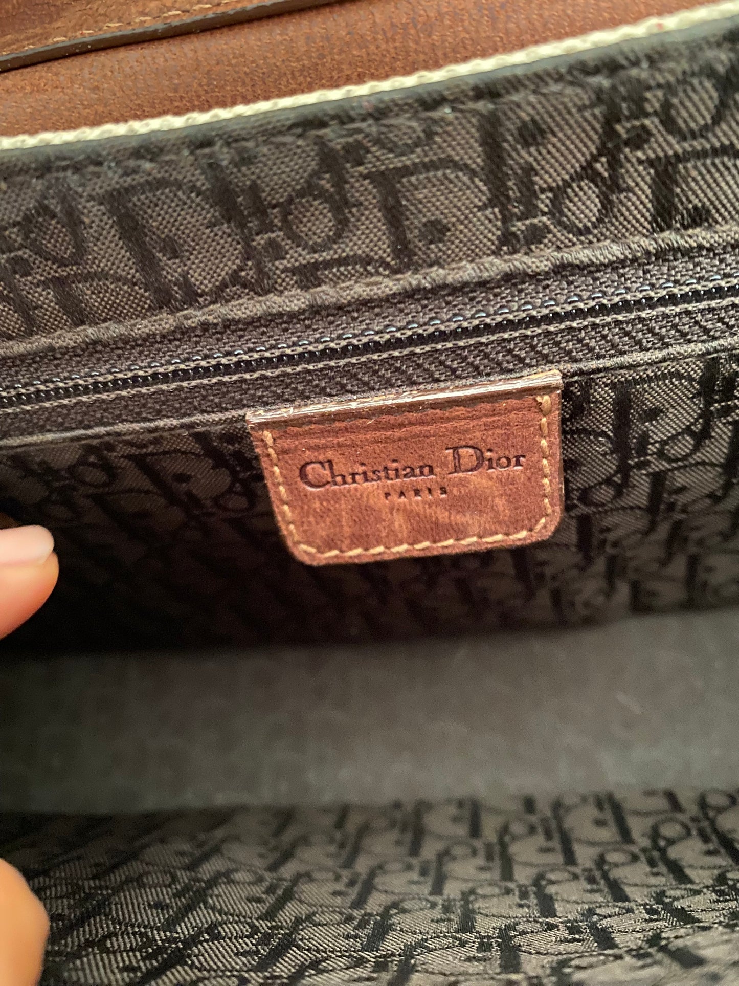 Dior columbus street chic beige