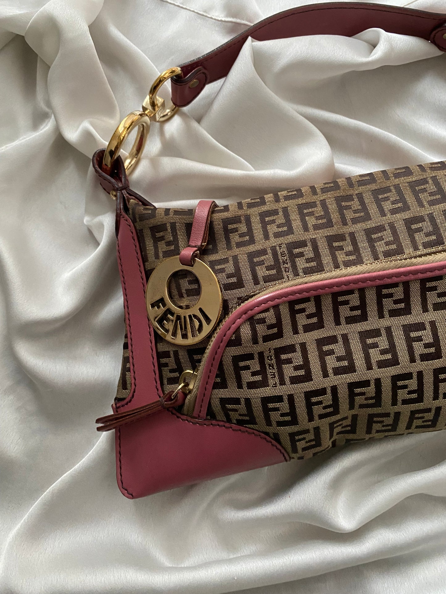 Fendi chef pocket monogram zucchino beige e rosa