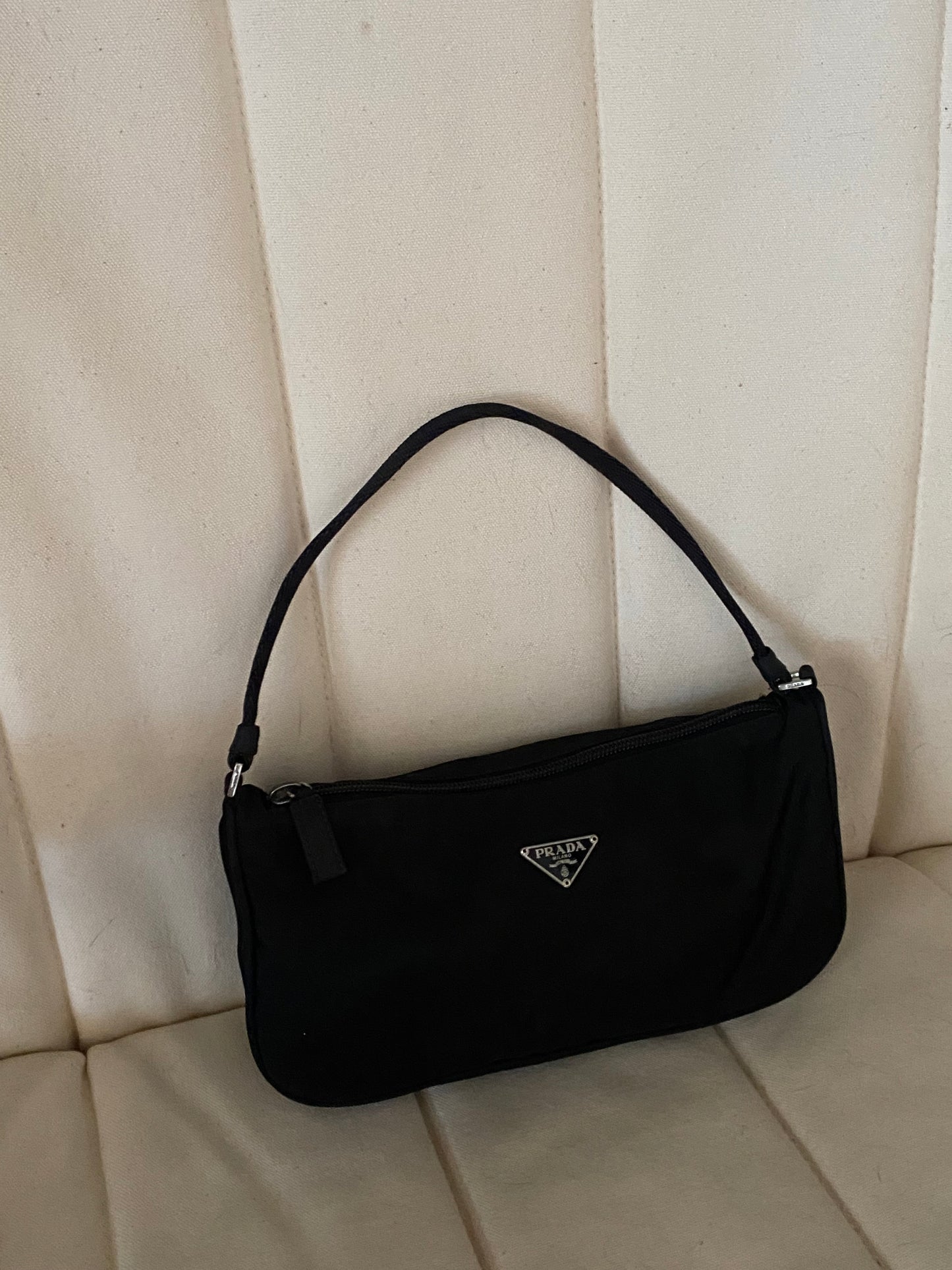 Prada hobo 2002 black