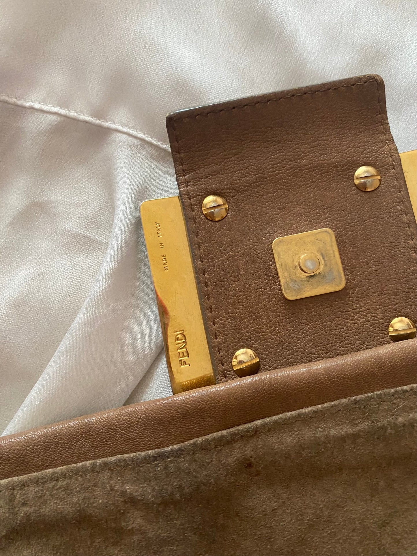 Fendi mamma baguette in pelle marrone marble