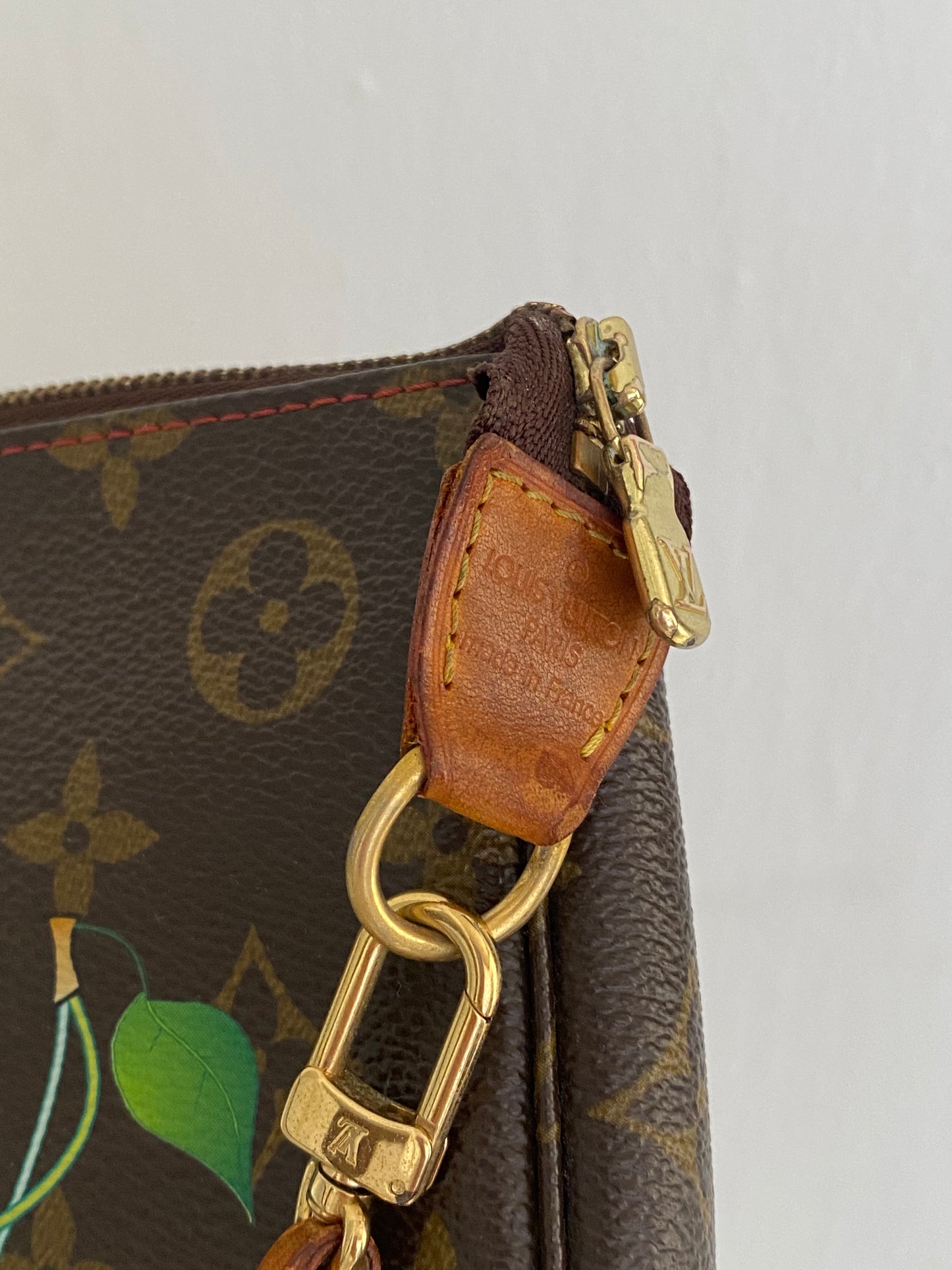 Louis Vuitton pochette accessoire cerises