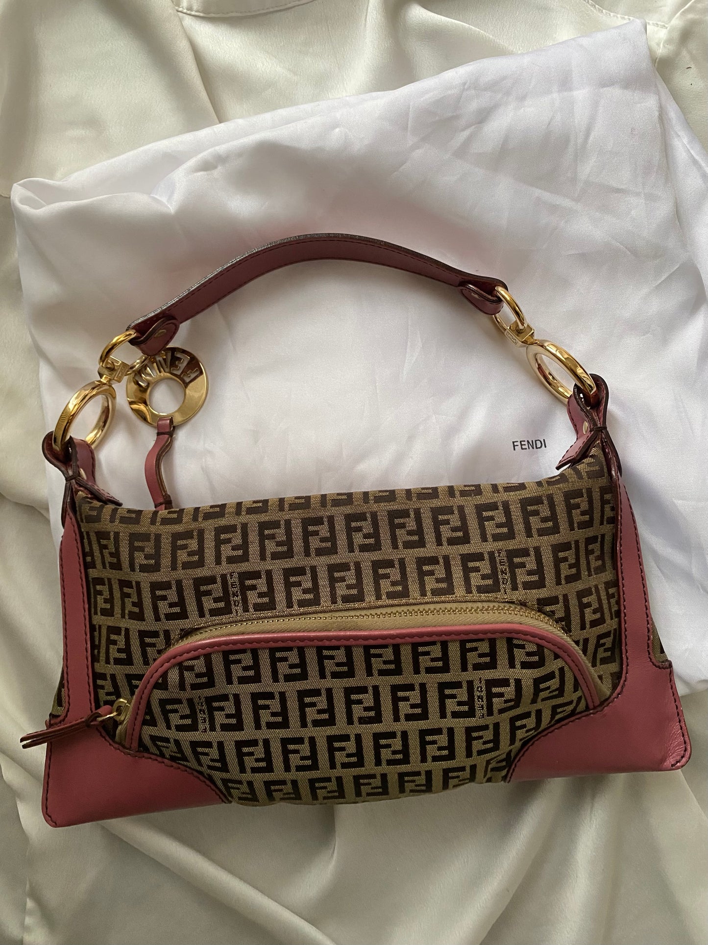 Fendi chef pocket monogram zucchino beige e rosa