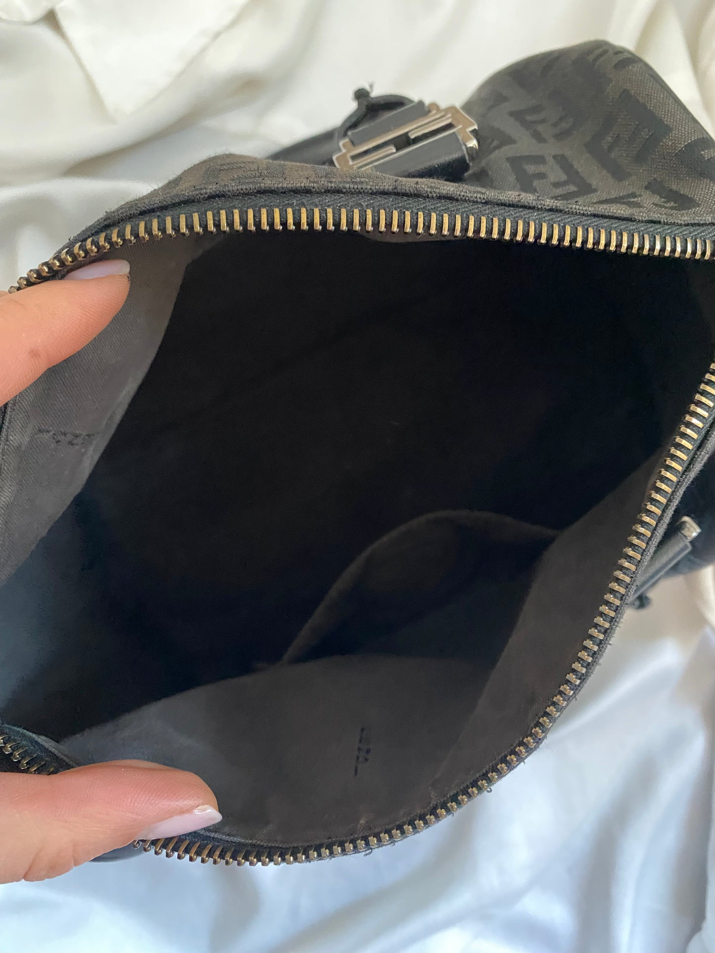 Fendi bauletto zucchino nero