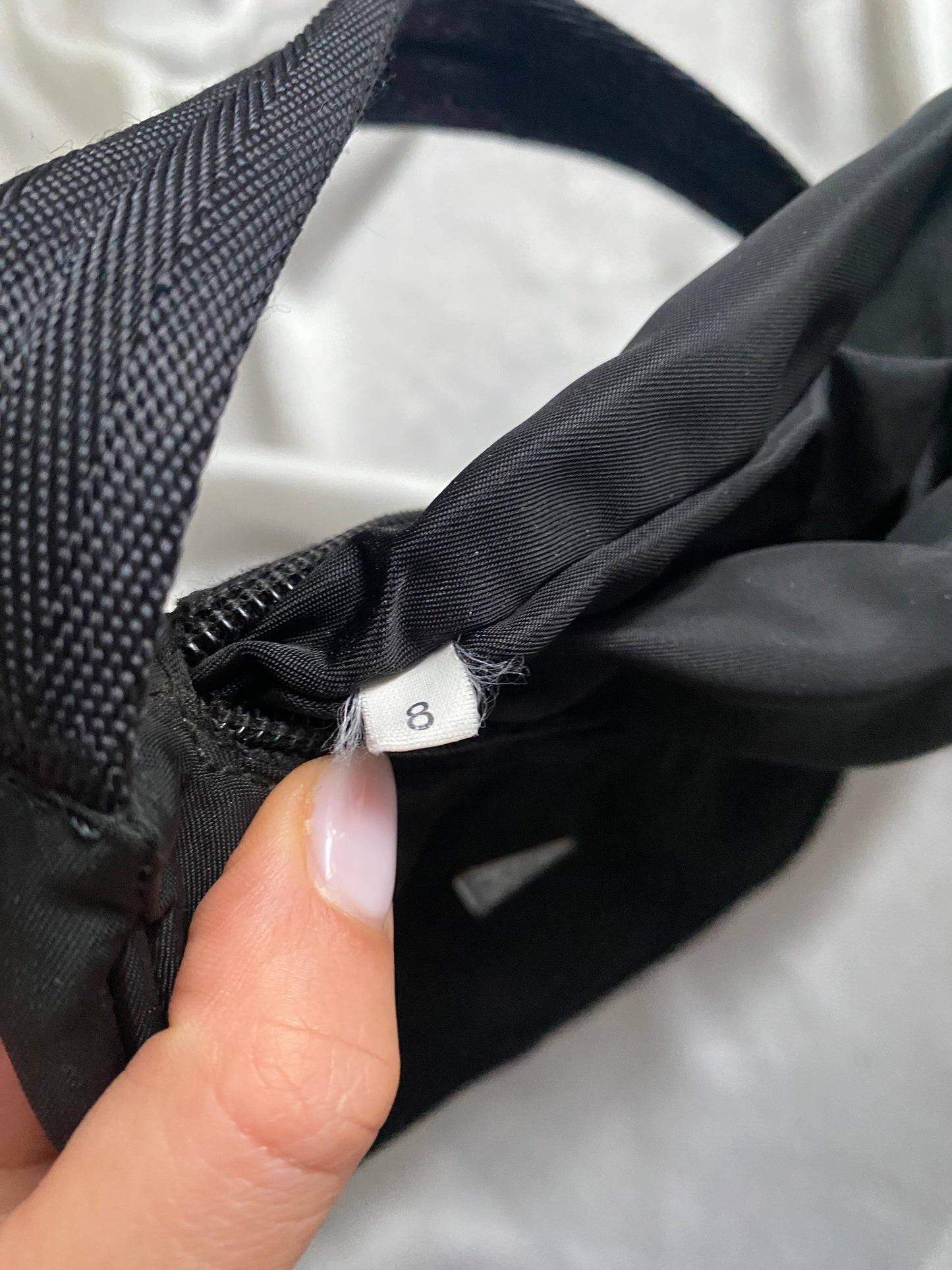 Prada mini hobo black con dustbag
