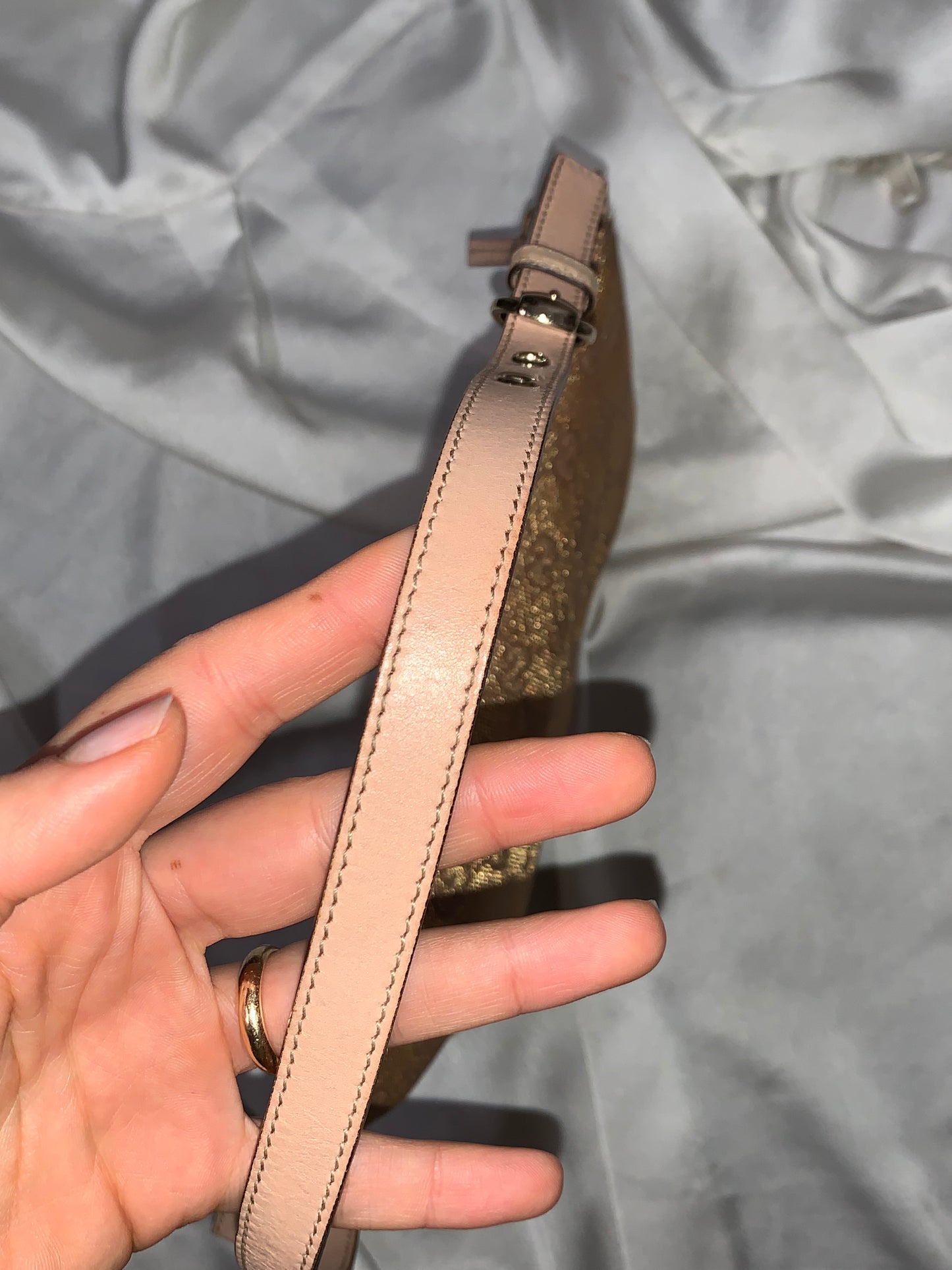 Gucci pretty boat monogram oro