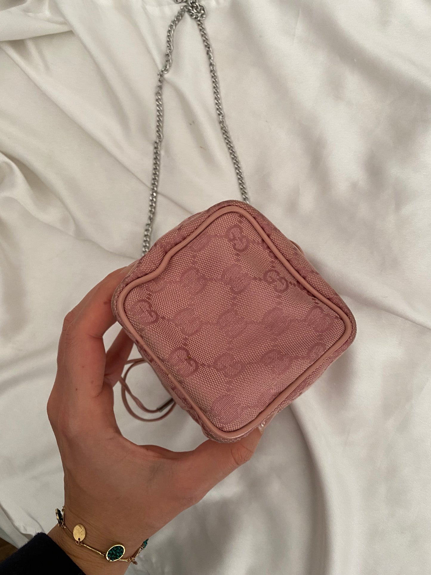 Gucci mini secchiello monogram rosa