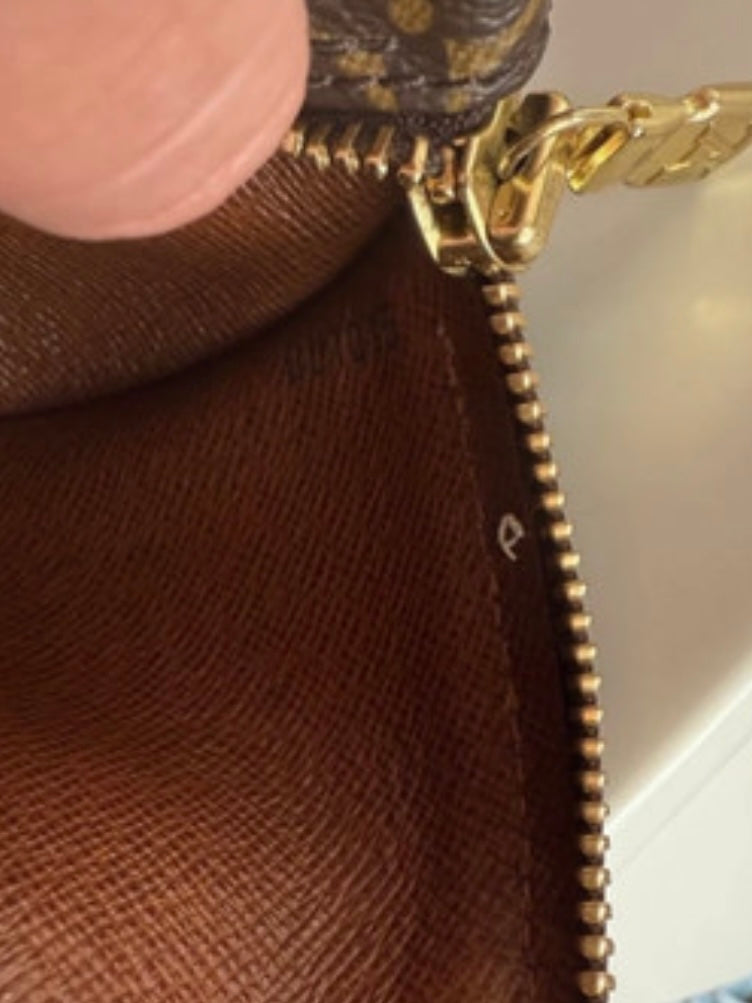 Louis Vuitton papillon 26