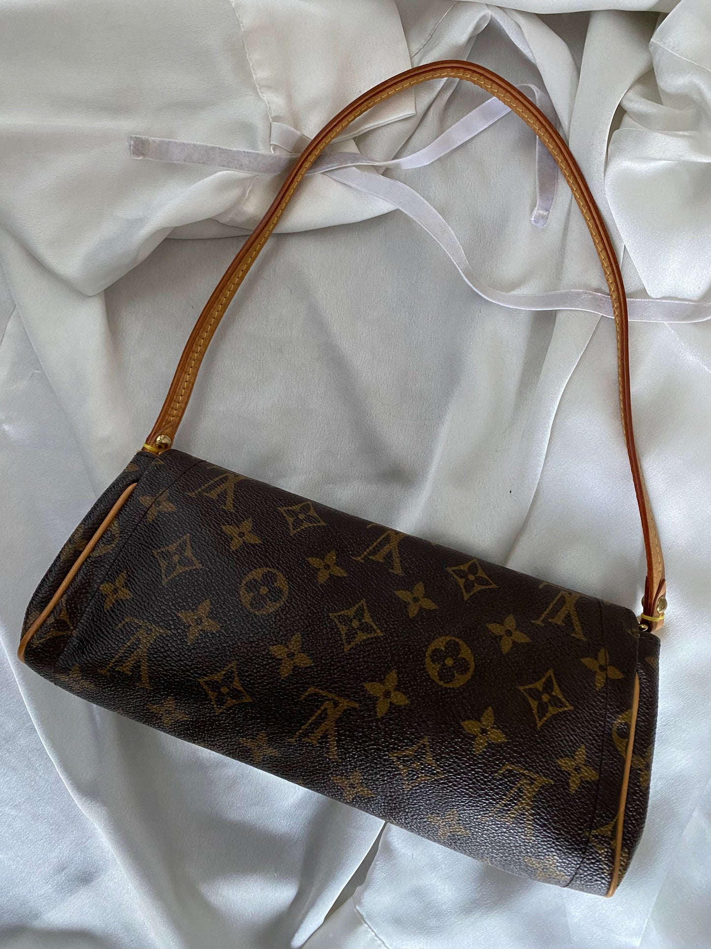 Louis Vuitton pochette Beverly