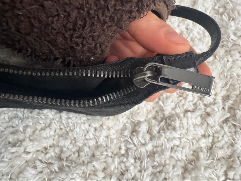 Fendi baguette half moon zucchino nera