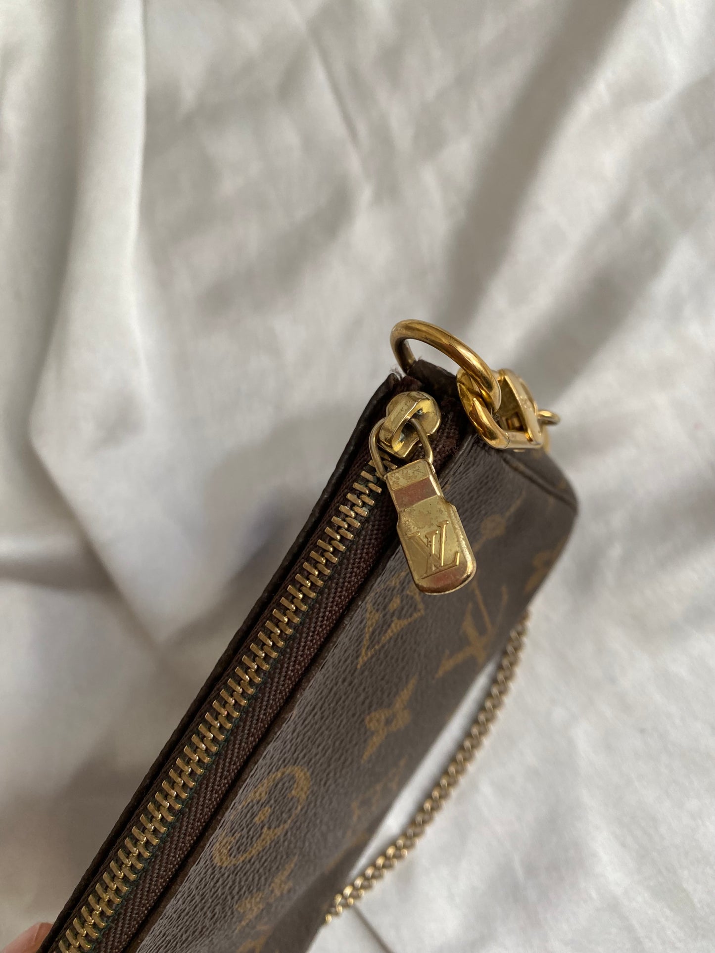 Louis Vuitton mini pochette accessoire monogram