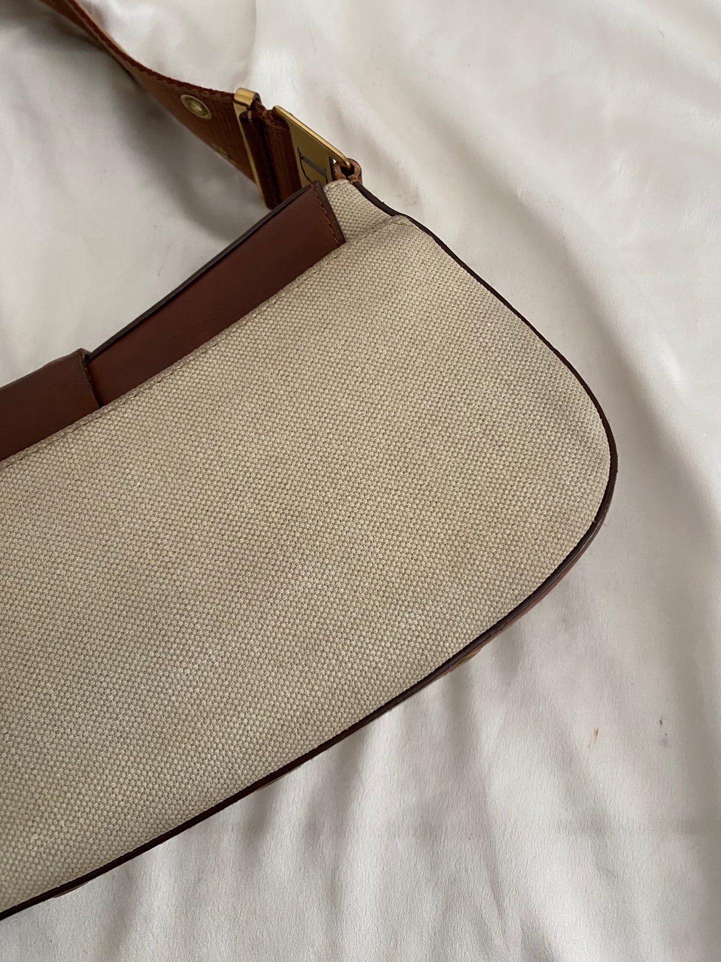 Dior columbus street chic beige