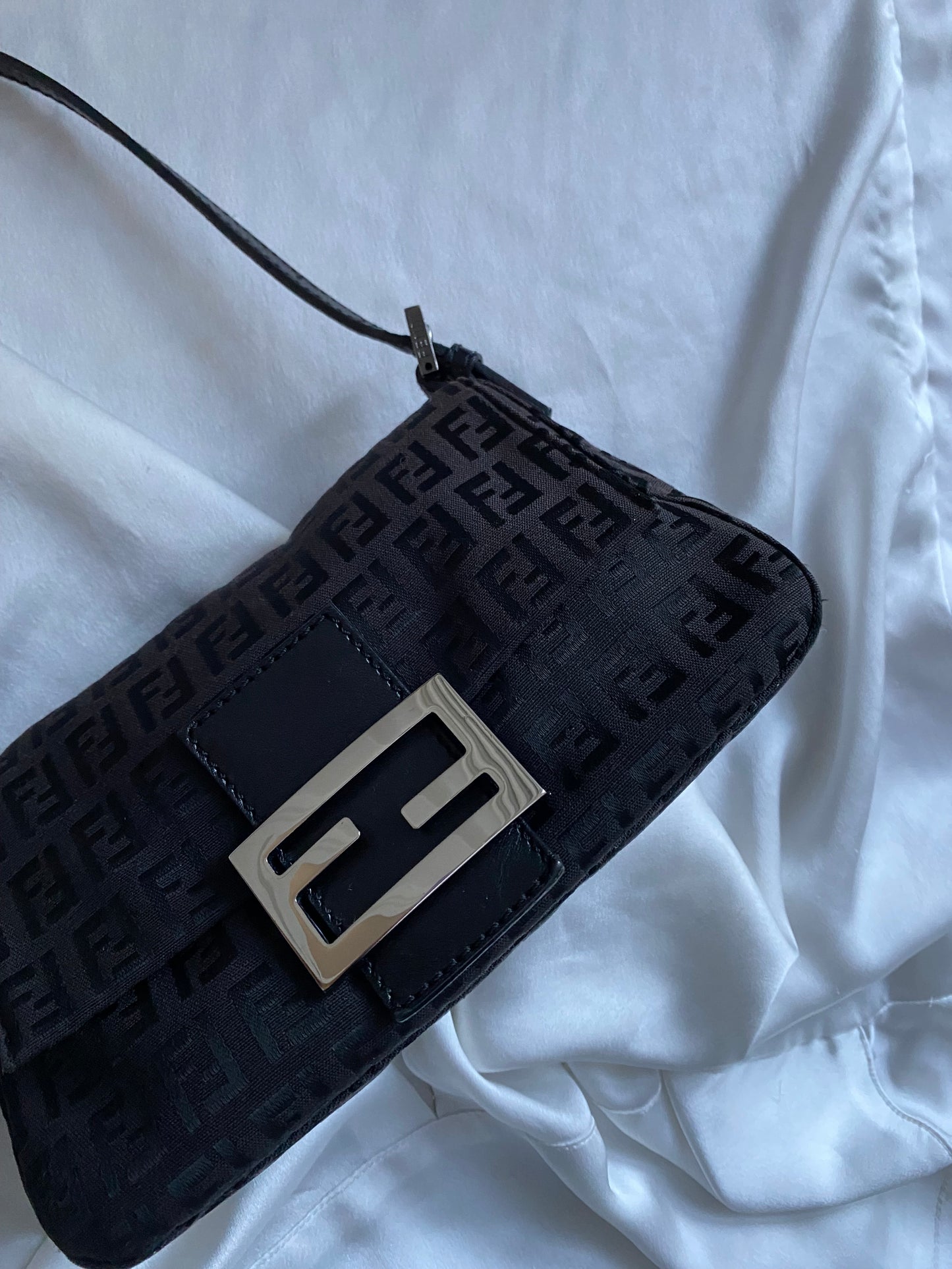 Fendi baguette mini mamma monogram black