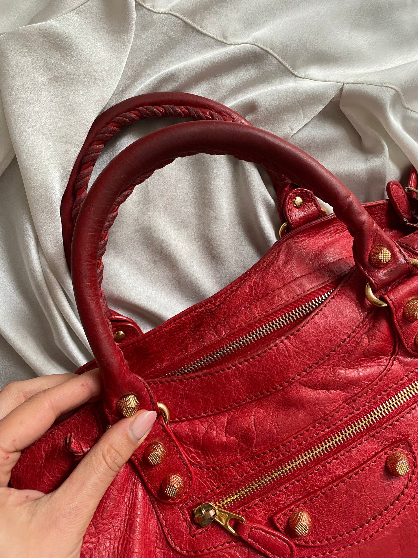 Balenciaga Velo rouge cardinal f/w 2013