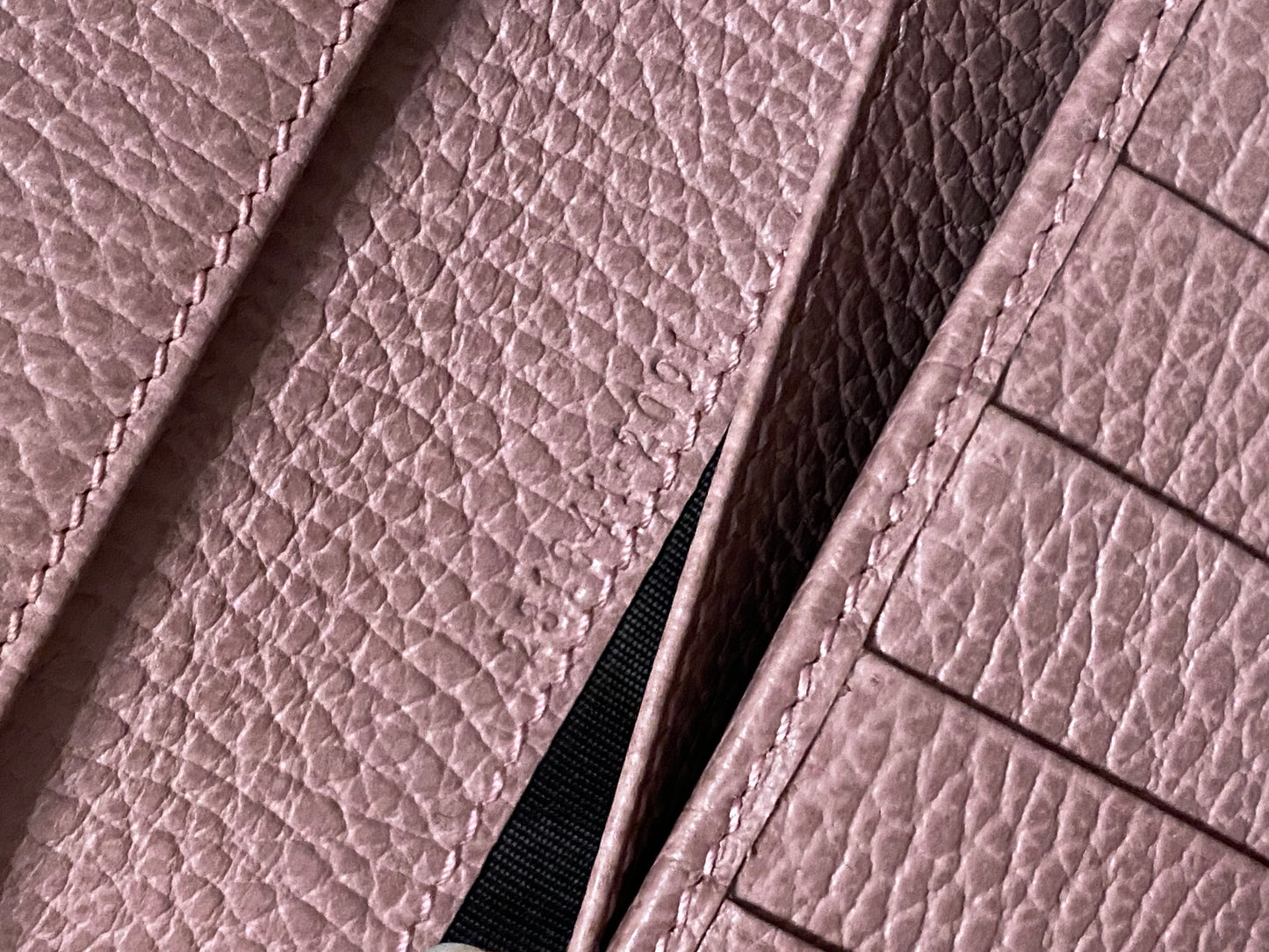 Gucci pochette pink
