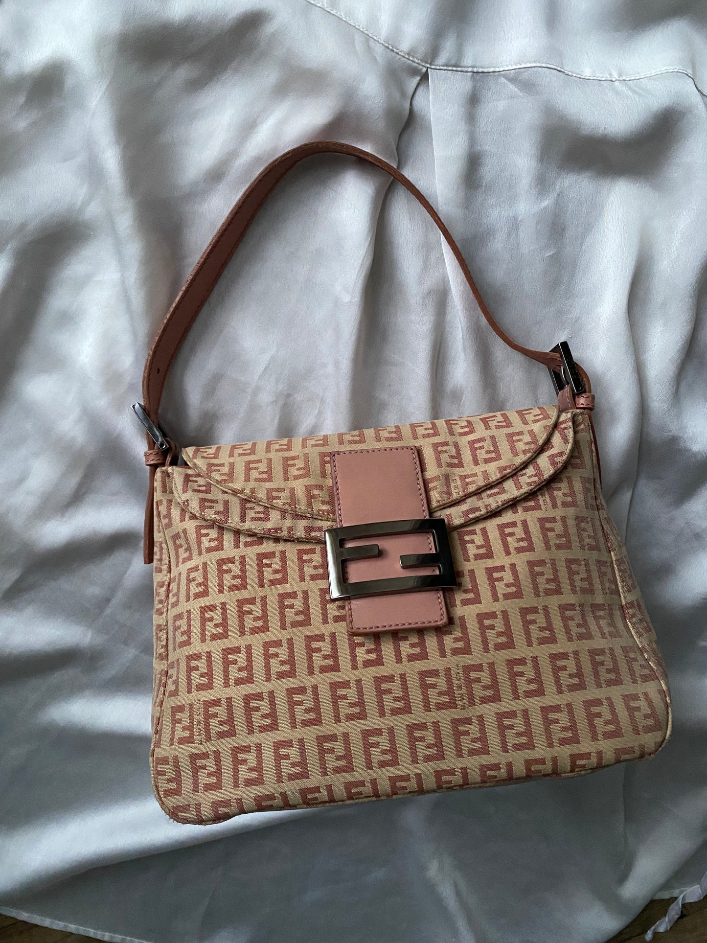 Fendi mamma double flap rosa e beige