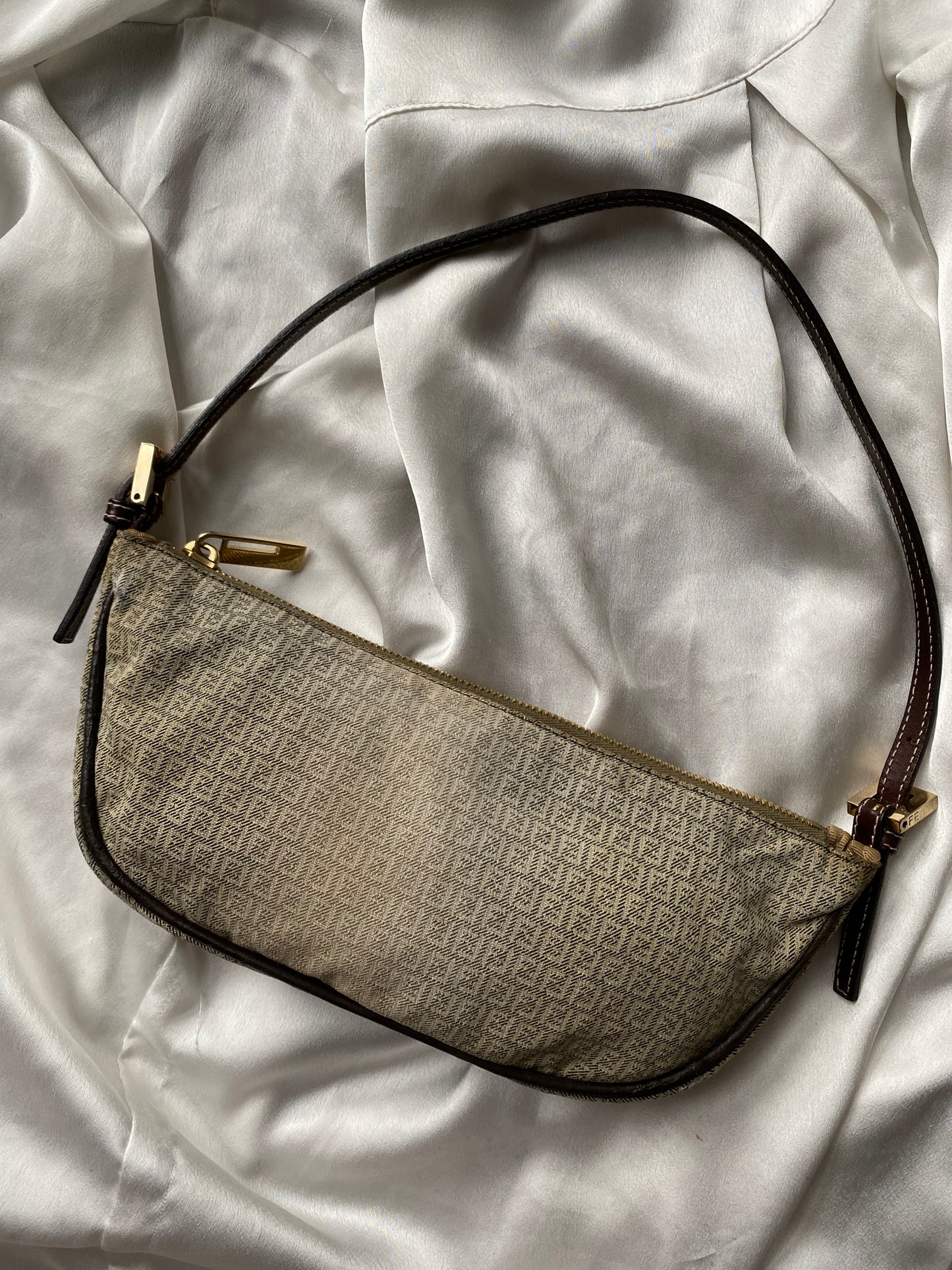 Fendi baguette half moon faded beige