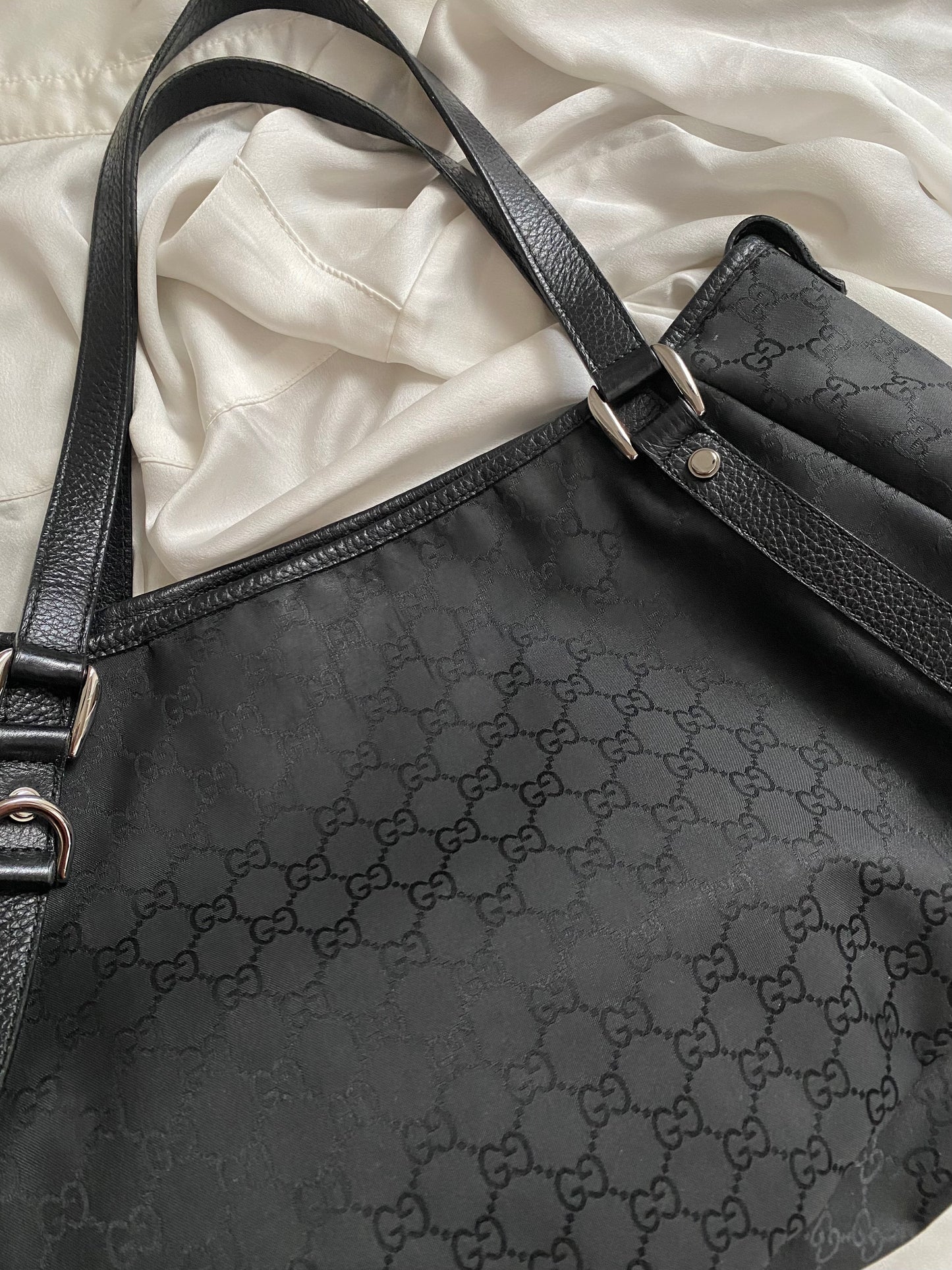 Gucci Abbey monogram black