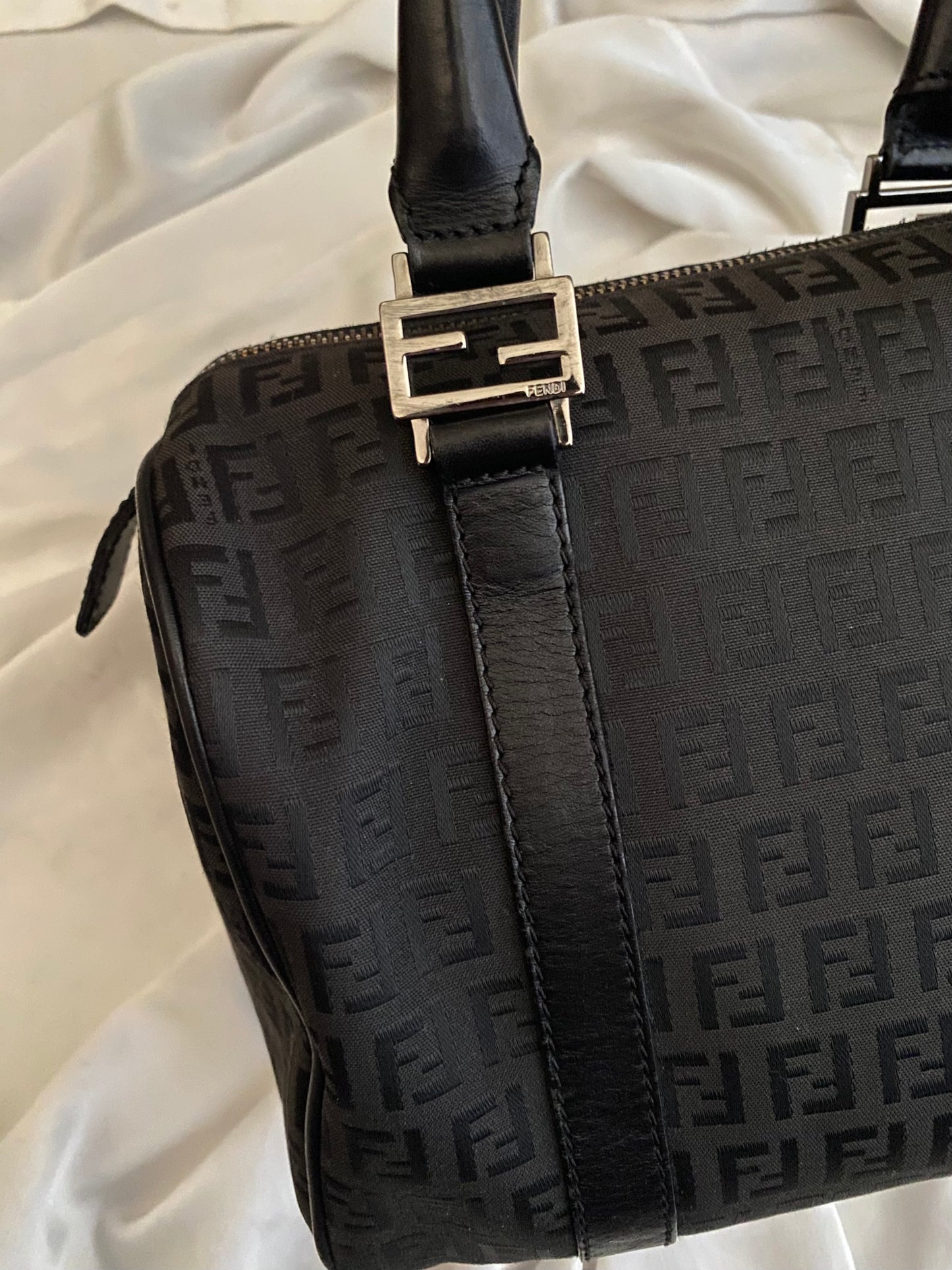 Fendi bauletto zucchino nero