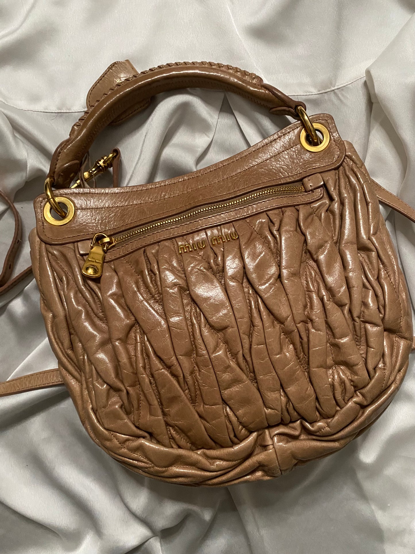 Miu miu coffer beige