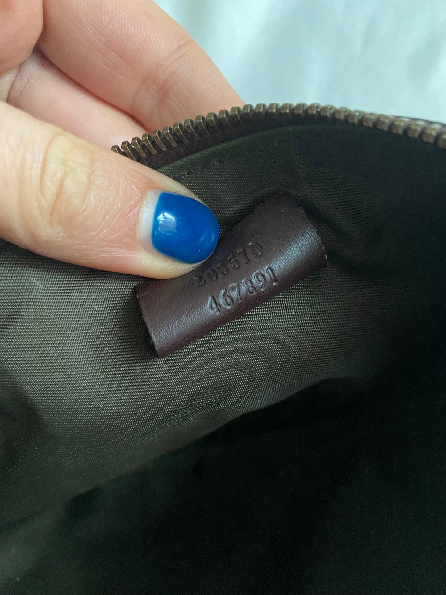 Gucci pochette chocolate brown