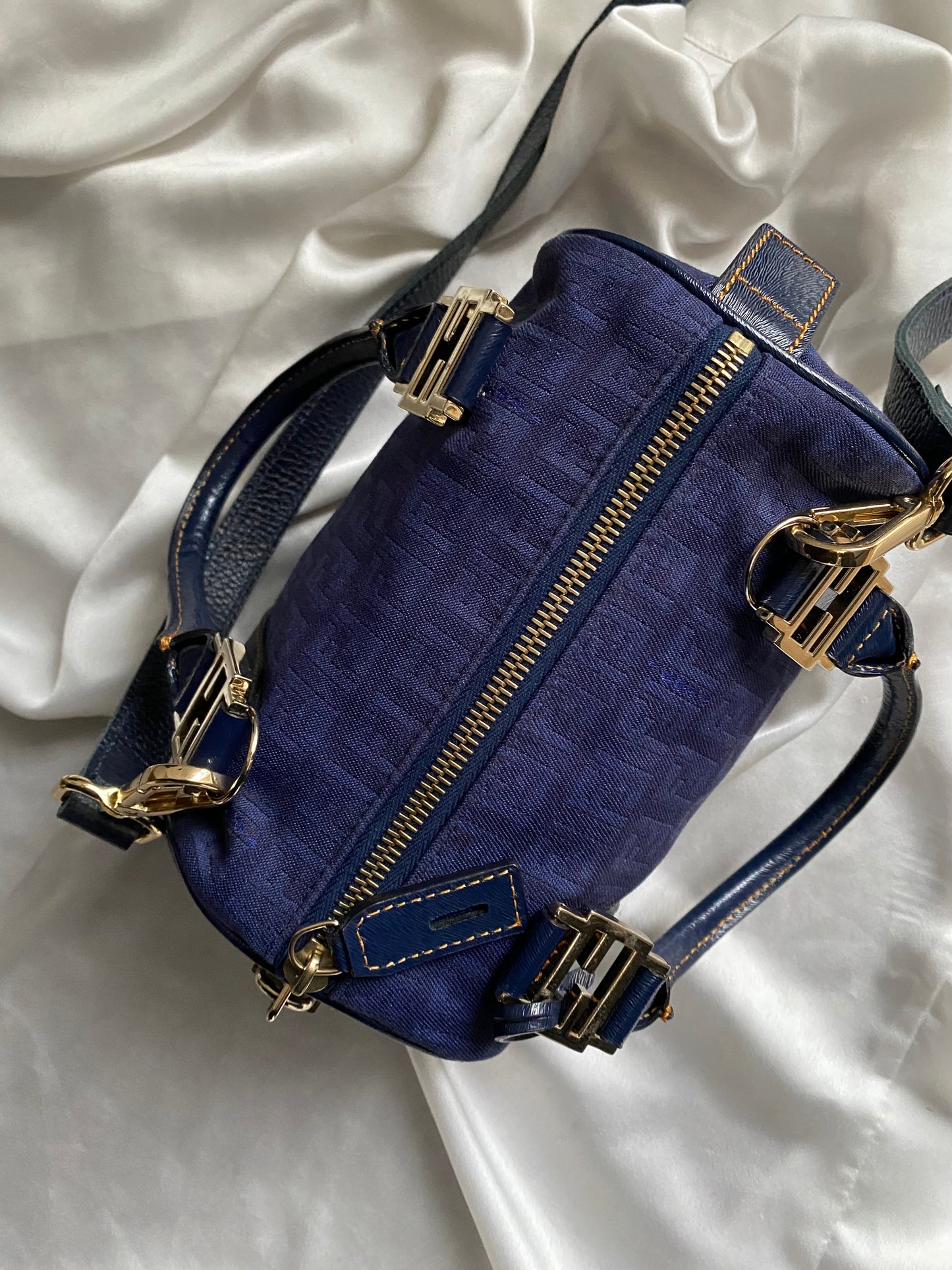 Mini bauletto Fendi monogram zucchino blu