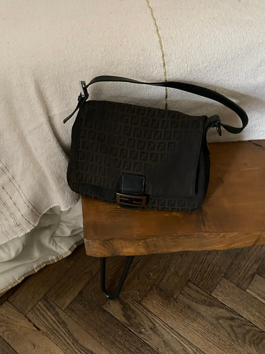 Fendi mamma baguette monogram zucchino nera riflessi marroni