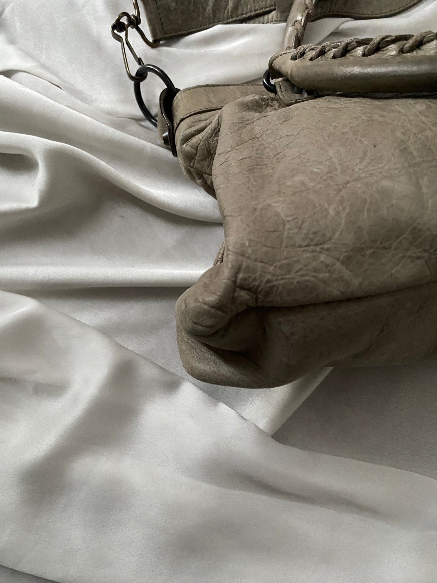 Balenciaga first galet