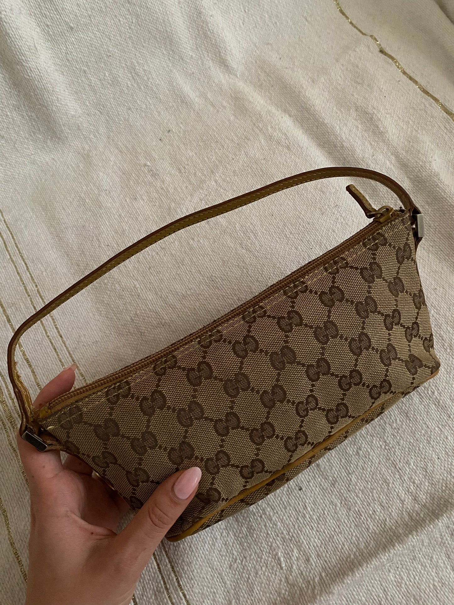 Gucci boat monogram hazelnut