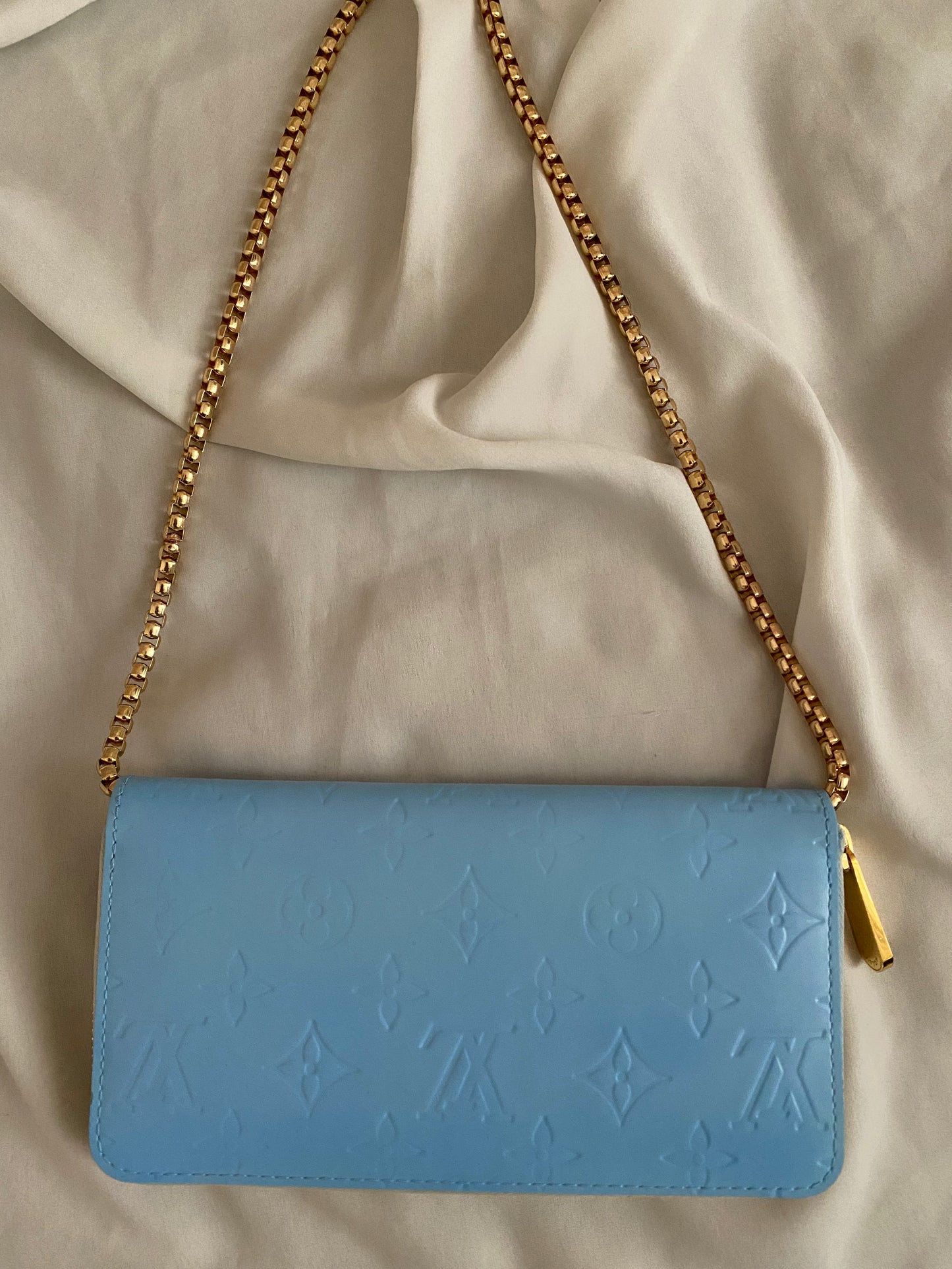 Louis Vuitton Pochette blu ghiacciaio