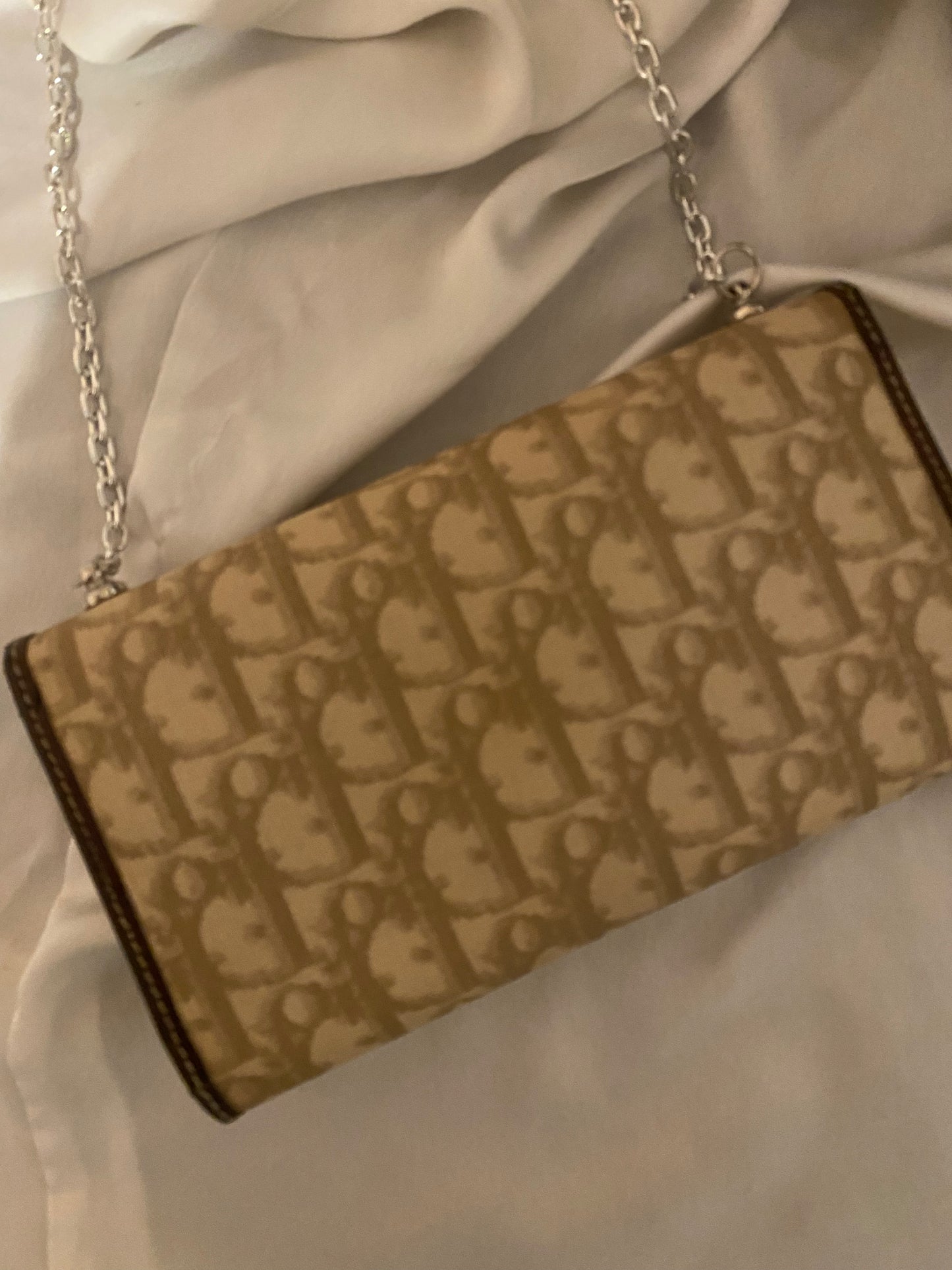 Dior pochette romantique sabbia
