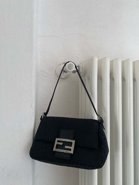 Fendi mini mamma baguette