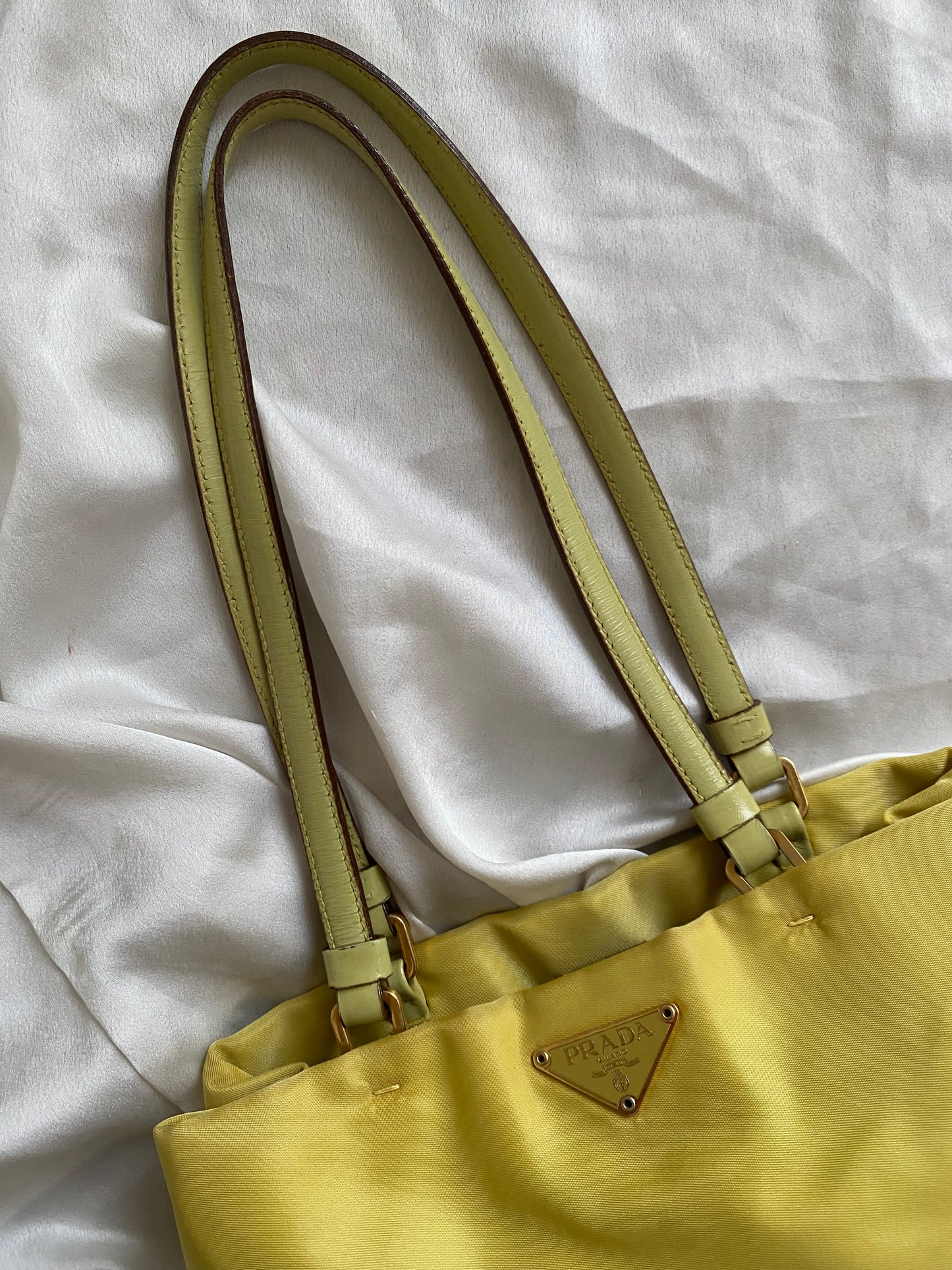 Prada tote nylon giallo lime
