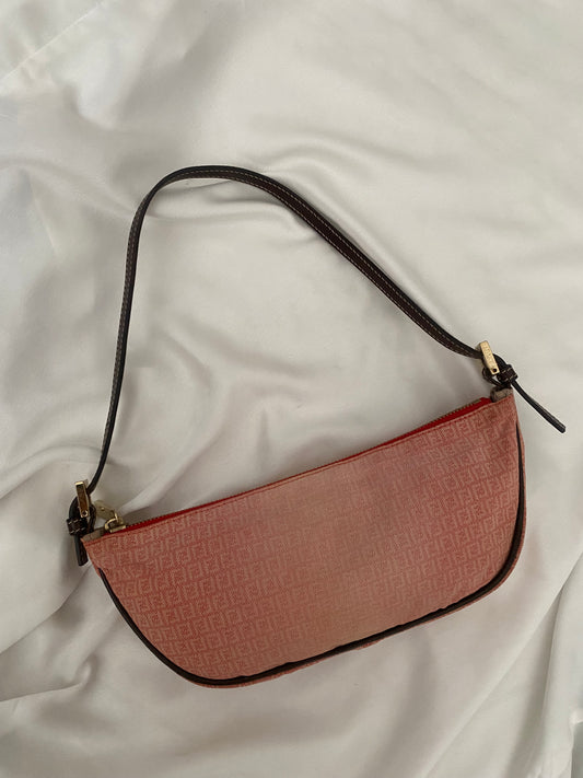 Fendi Pochette mezzaluna faded red