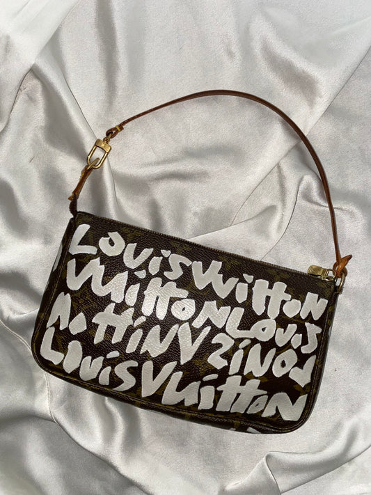 Louis Vuitton x Stephen Sprouse pochette accessoire white graffiti