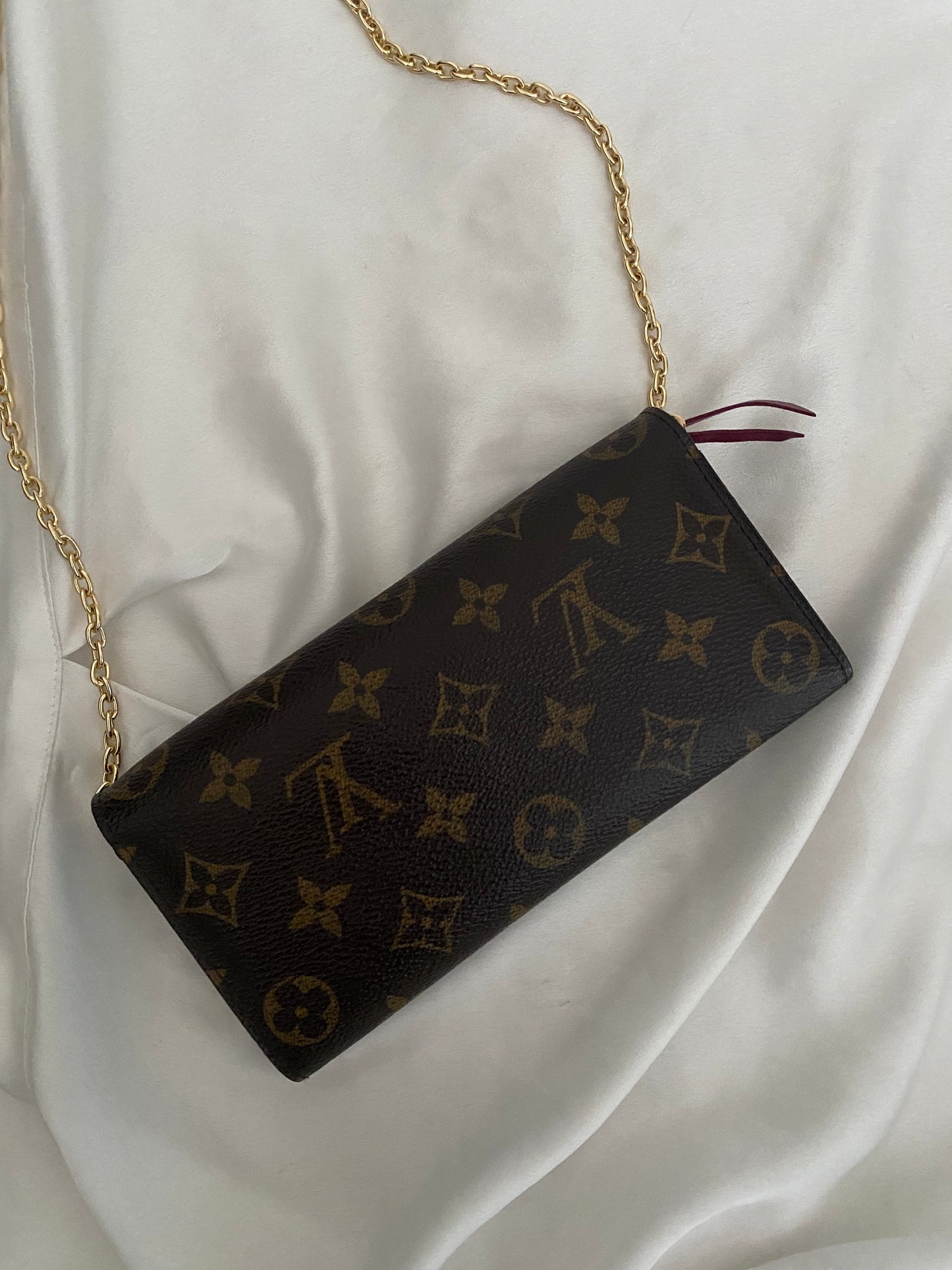 Louis Vuitton pochette Emilie interno fucsia