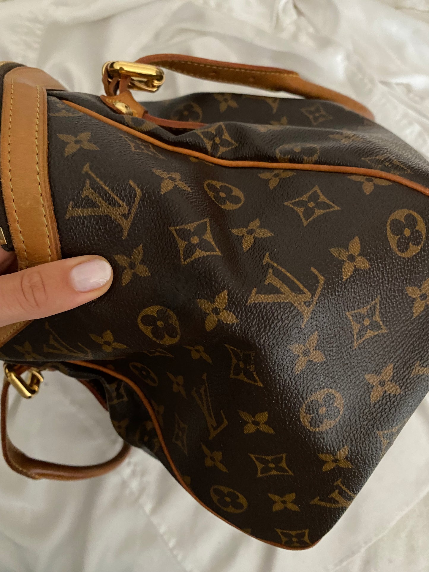 Louis Vuitton Tivoli GM