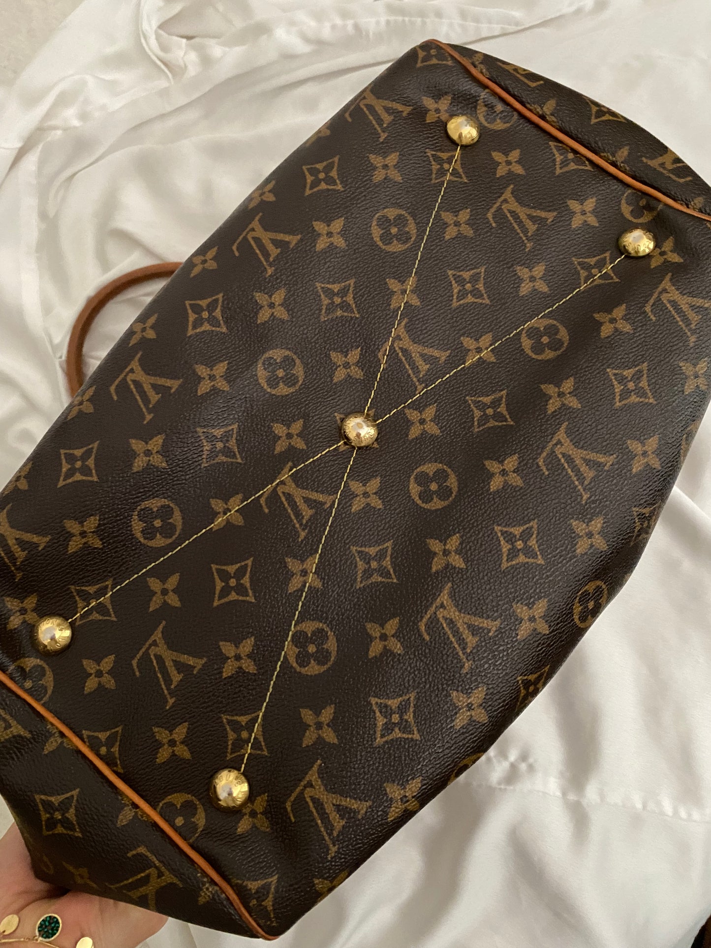 Miu Miu pochette antracite matelasse